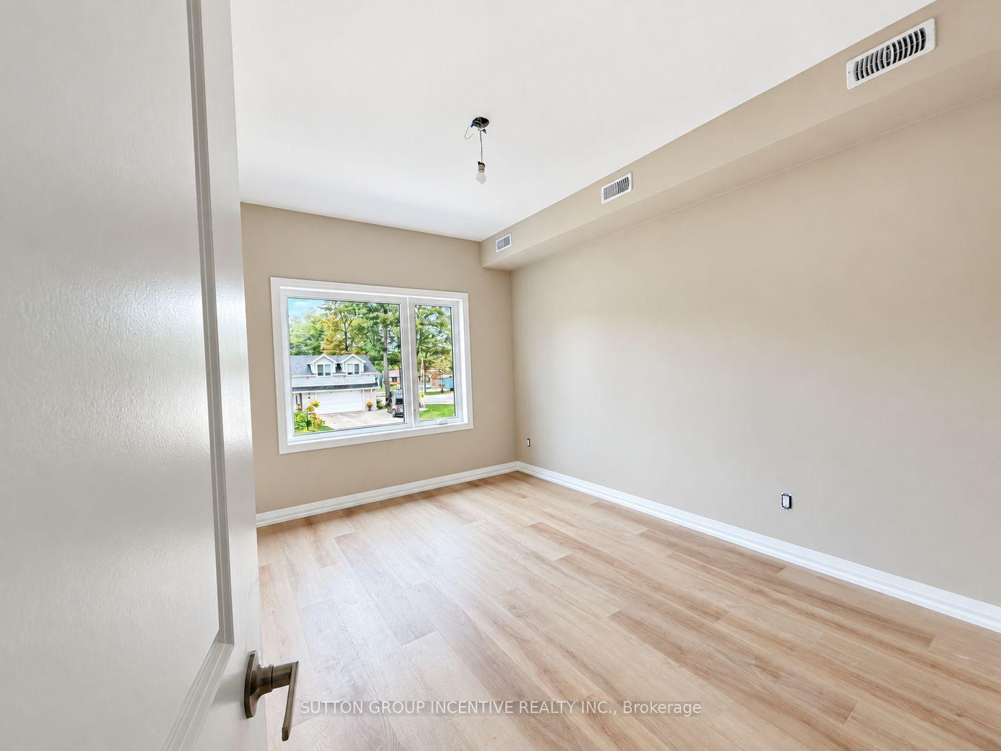 Photo 7 of Unit 7, 1 Riverdale Drive, Wasaga Beach — HOMEH