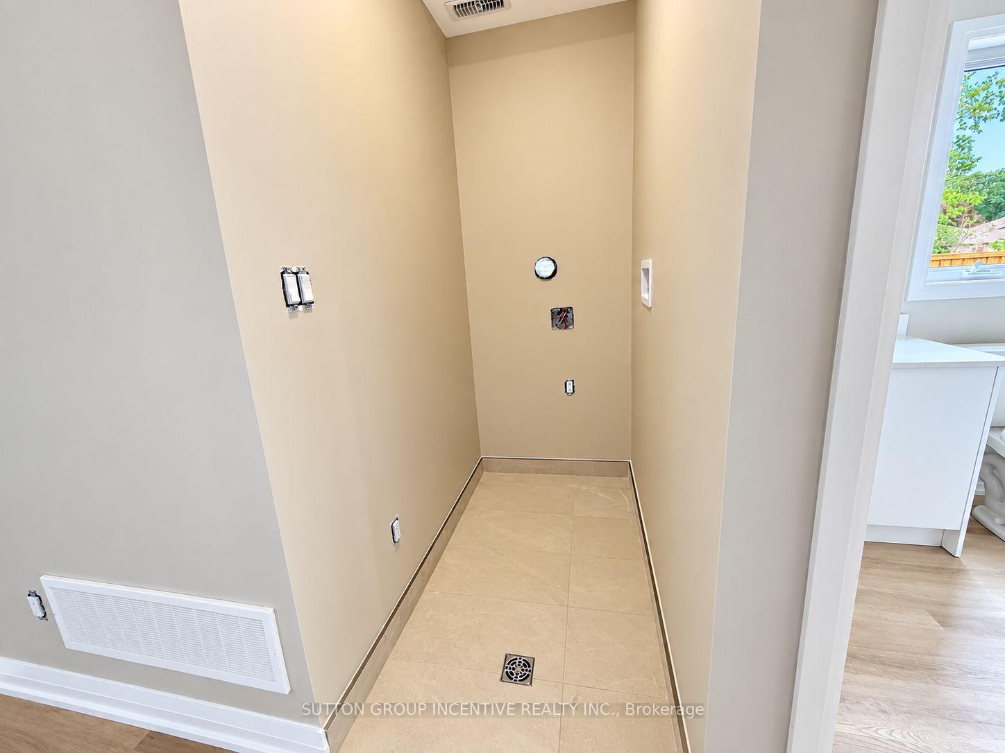 Photo 12 of Unit 7, 1 Riverdale Drive, Wasaga Beach — HOMEH