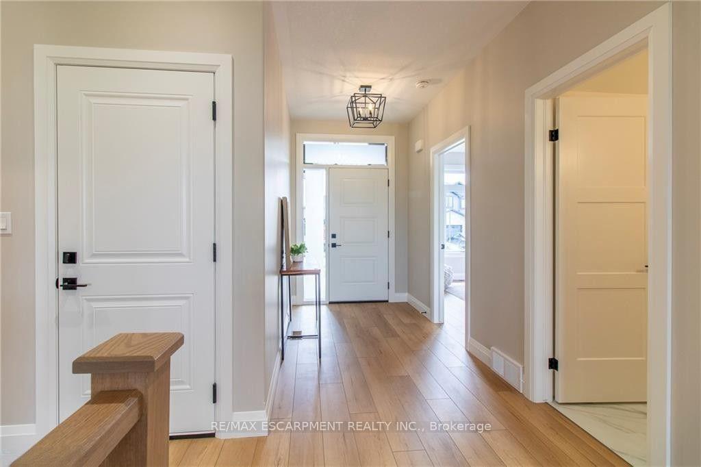 Photo 4 of 96 Craddock Boulevard, Haldimand — HOMEH
