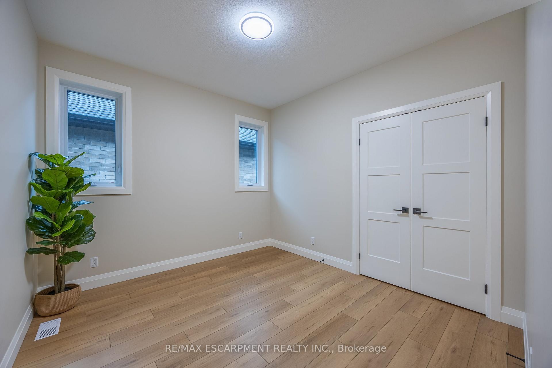 Photo 16 of 88 Craddock Boulevard, Haldimand — HOMEH
