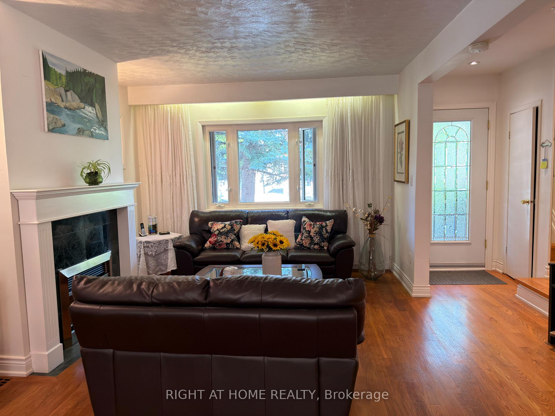Photo 7 of 107 Melrose Avenue, Toronto, Lawrence Park North — HOMEH