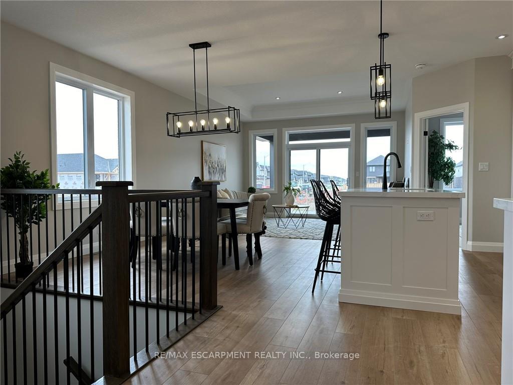 Photo 3 of 183 Craddock Boulevard, Haldimand — HOMEH