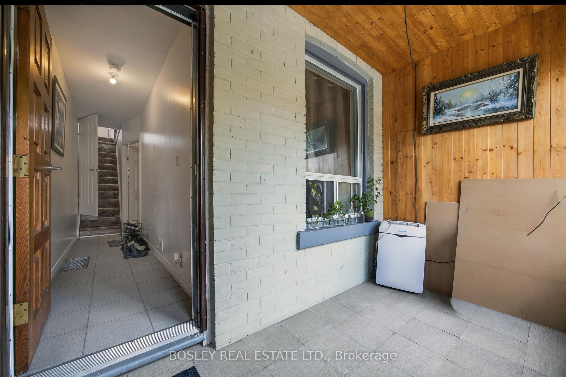 Photo 2 of 15 Lumbervale Avenue, Toronto, Dufferin Grove — HOMEH