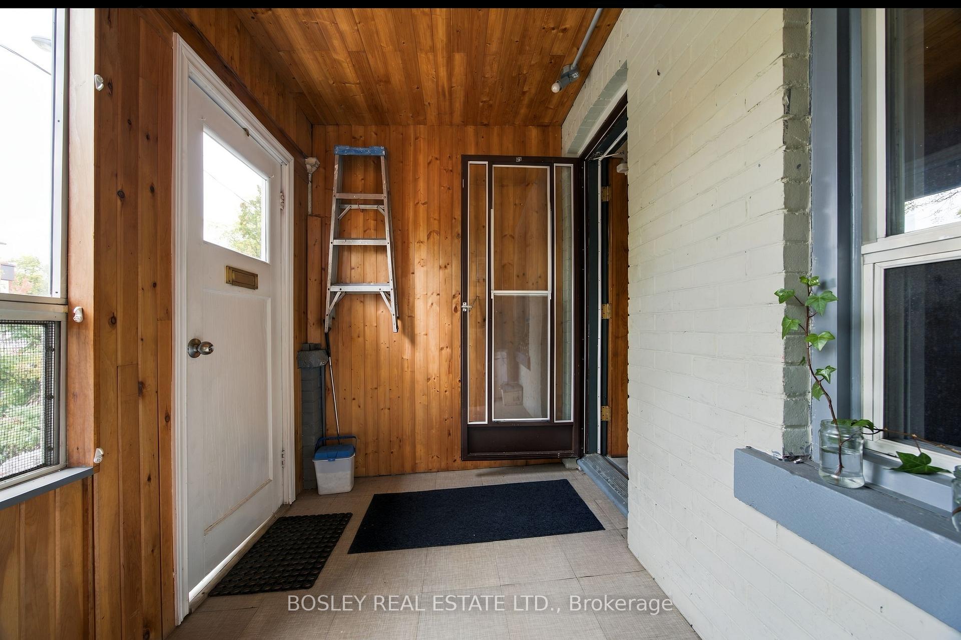 Photo 3 of 15 Lumbervale Avenue, Toronto, Dufferin Grove — HOMEH