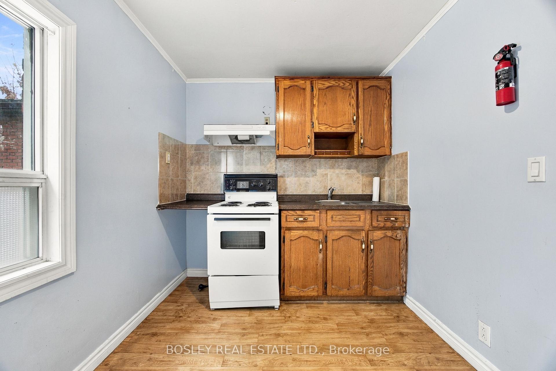 Photo 20 of 15 Lumbervale Avenue, Toronto, Dufferin Grove — HOMEH