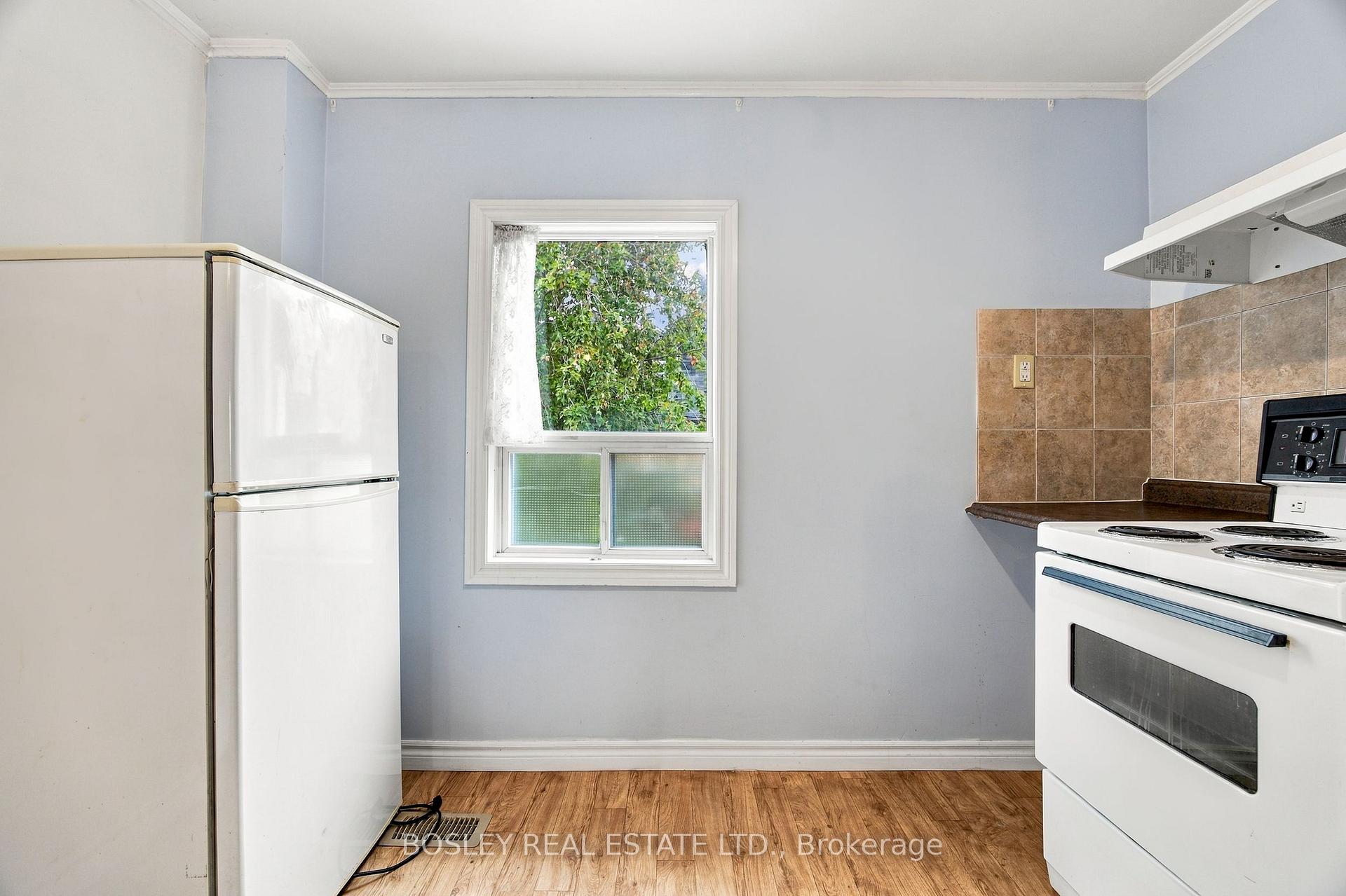 Photo 21 of 15 Lumbervale Avenue, Toronto, Dufferin Grove — HOMEH