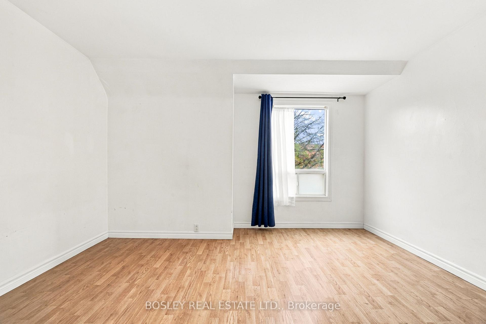 Photo 29 of 15 Lumbervale Avenue, Toronto, Dufferin Grove — HOMEH