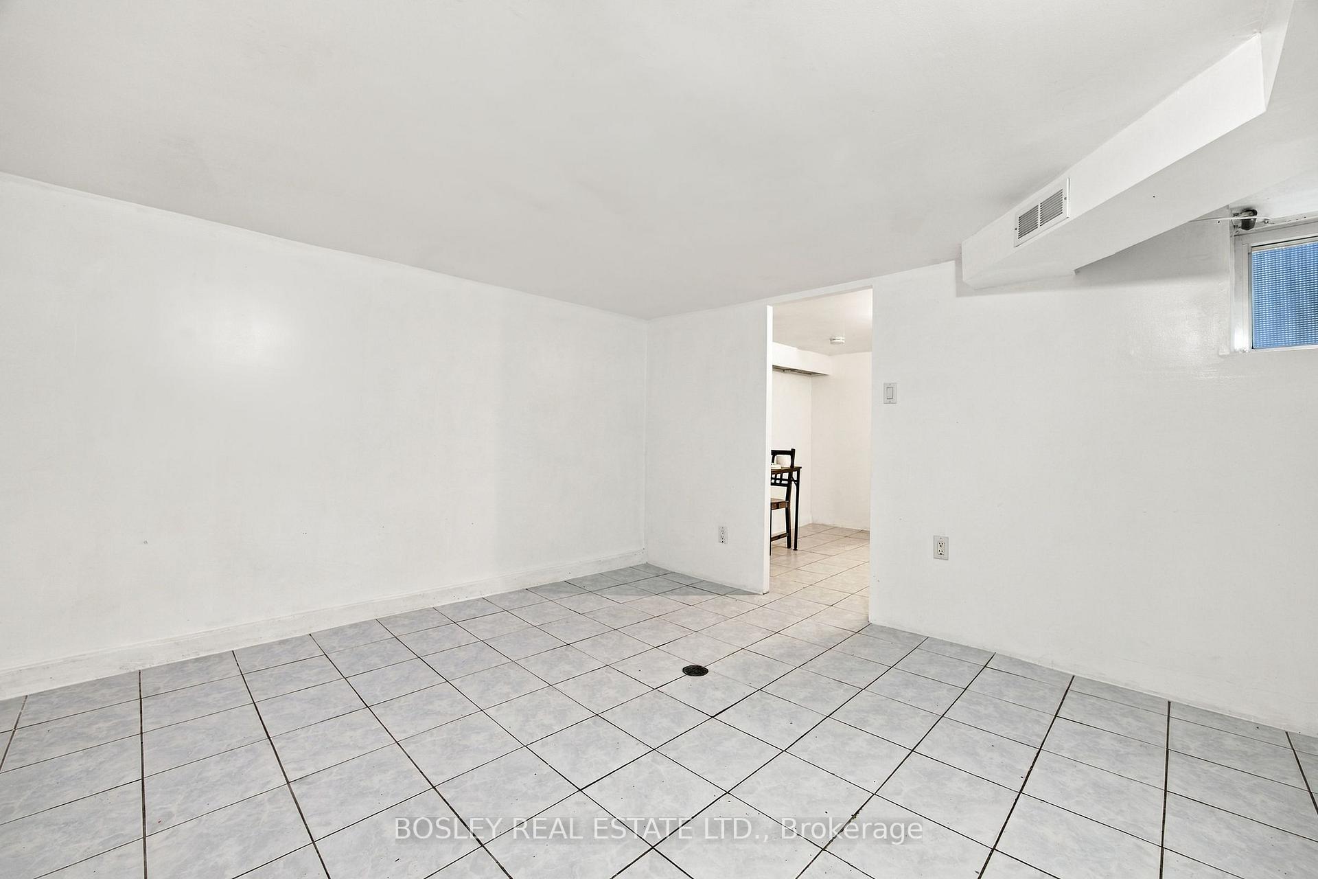 Photo 38 of 15 Lumbervale Avenue, Toronto, Dufferin Grove — HOMEH