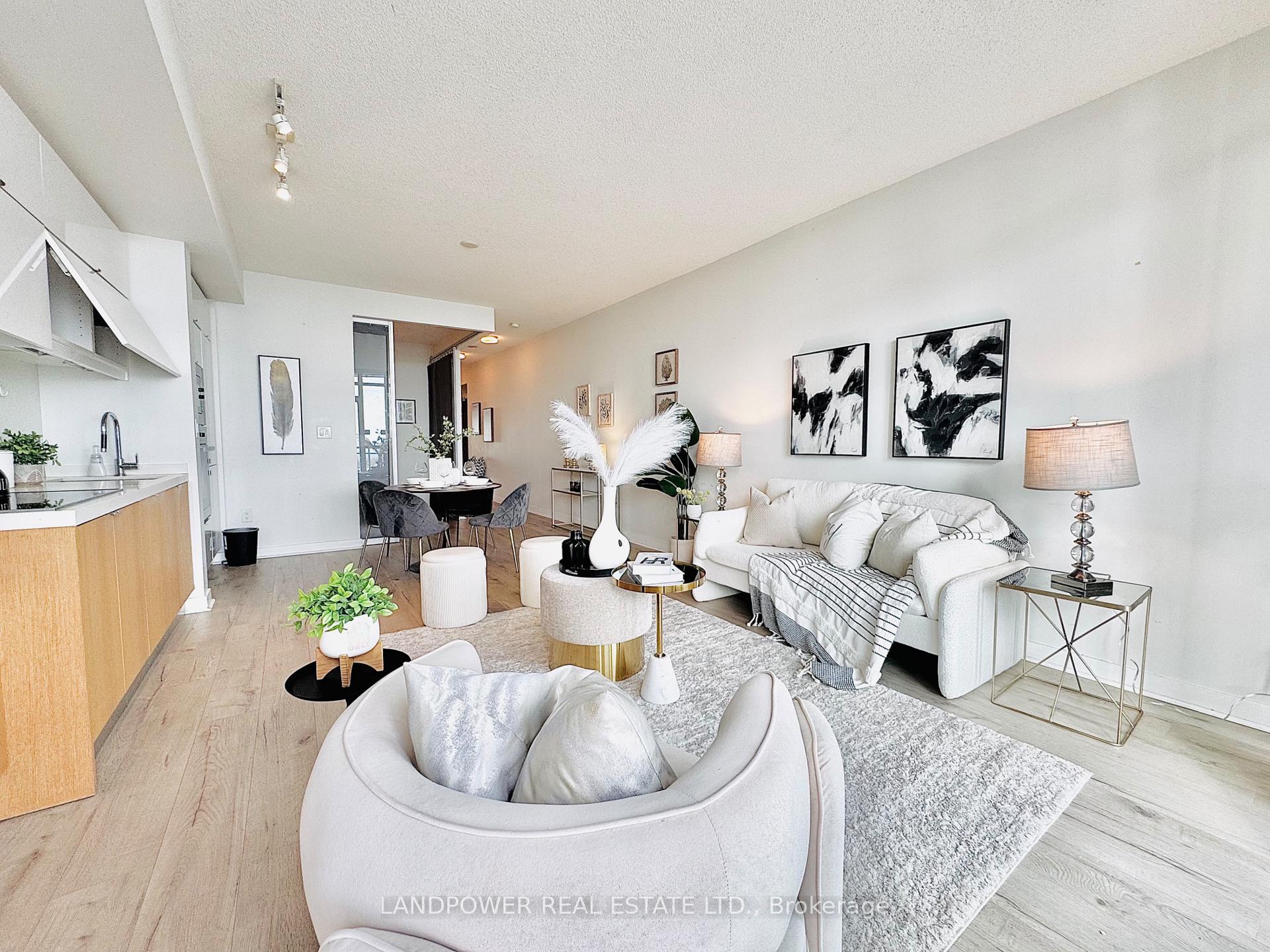 Photo 12 of Unit 3807, 21 Iceboat Terrace, Toronto, Waterfront Communities — HOMEH