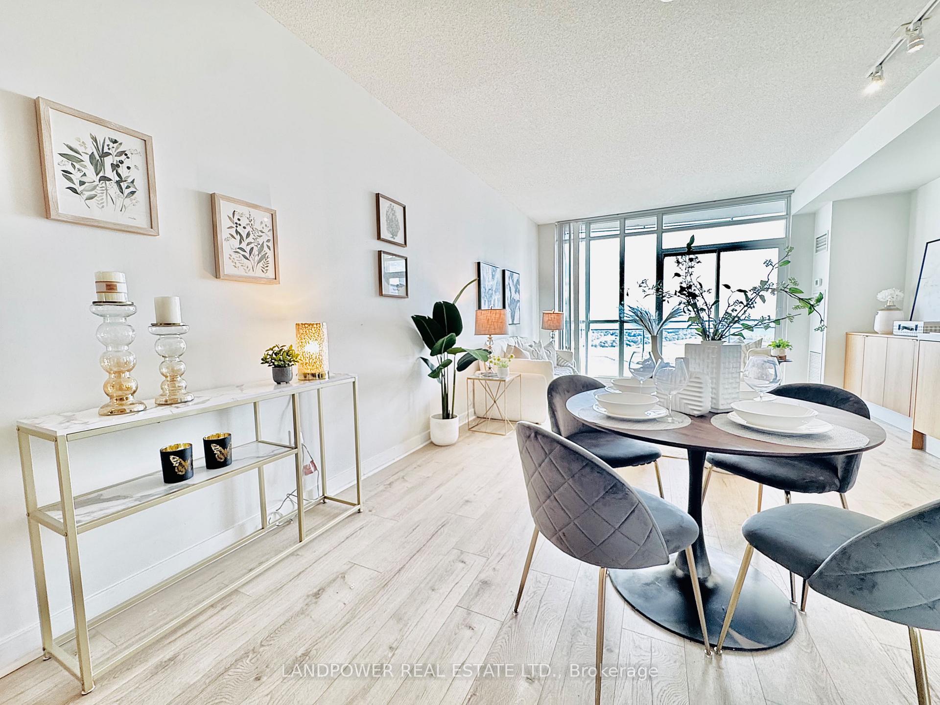 Photo 15 of Unit 3807, 21 Iceboat Terrace, Toronto, Waterfront Communities — HOMEH