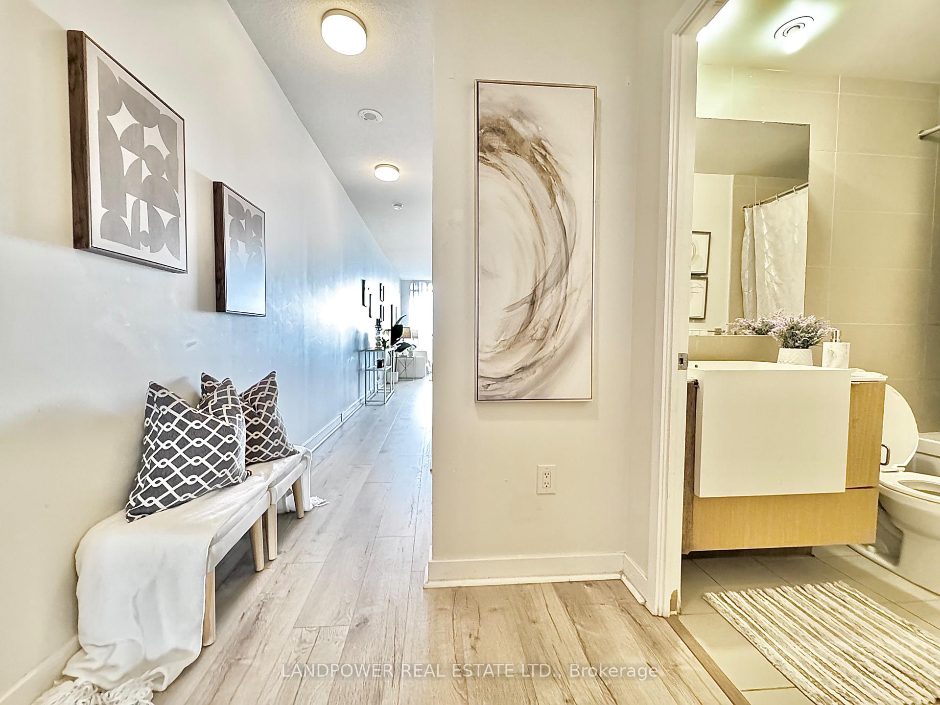 Photo 20 of Unit 3807, 21 Iceboat Terrace, Toronto, Waterfront Communities — HOMEH