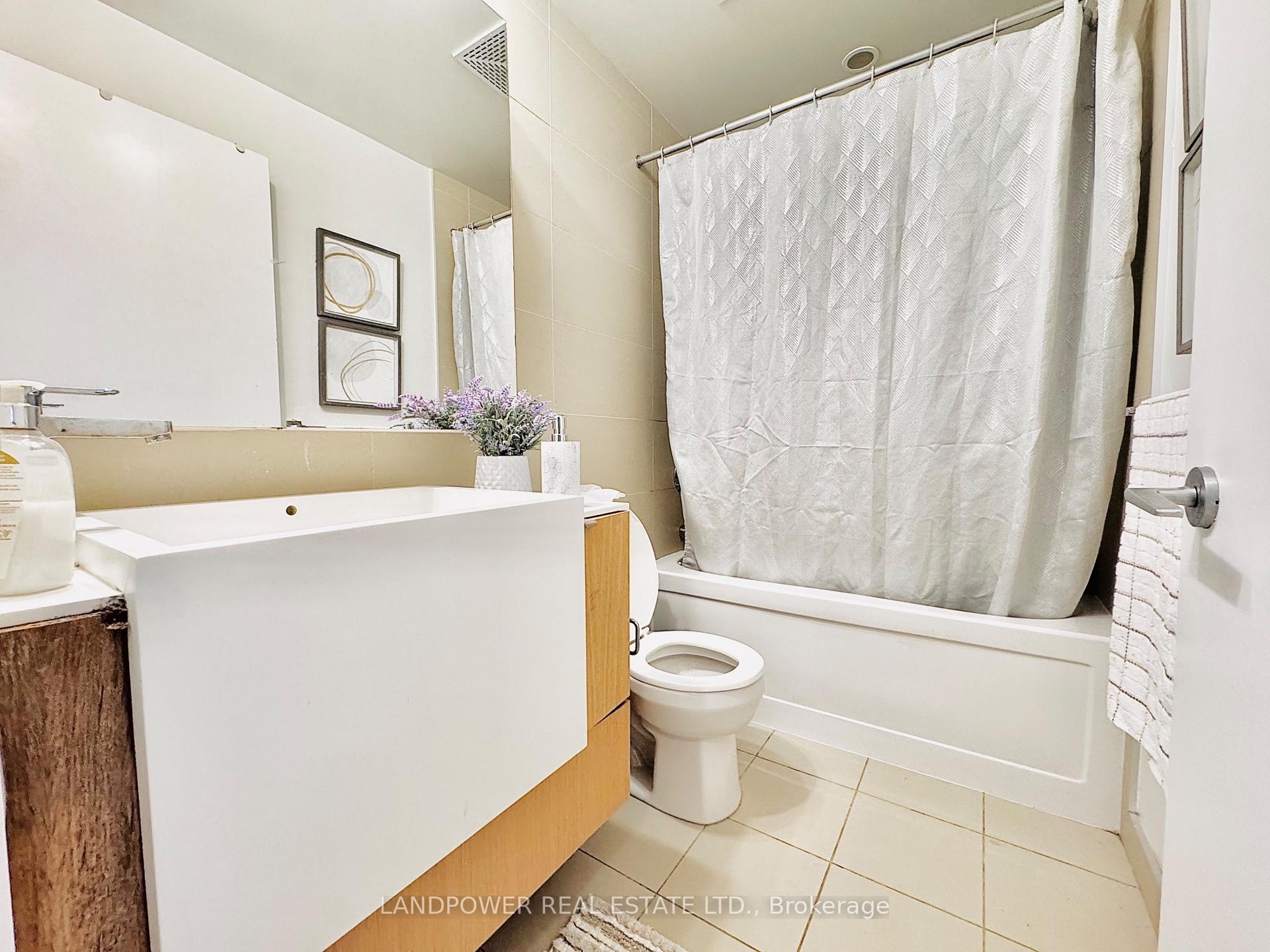 Photo 21 of Unit 3807, 21 Iceboat Terrace, Toronto, Waterfront Communities — HOMEH