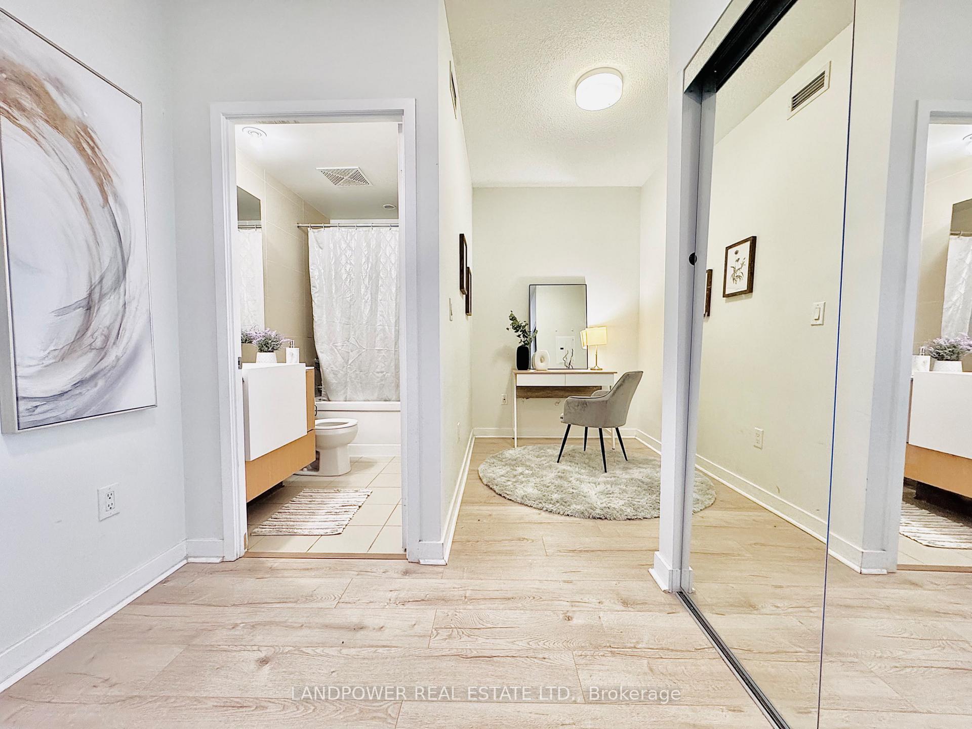 Photo 23 of Unit 3807, 21 Iceboat Terrace, Toronto, Waterfront Communities — HOMEH
