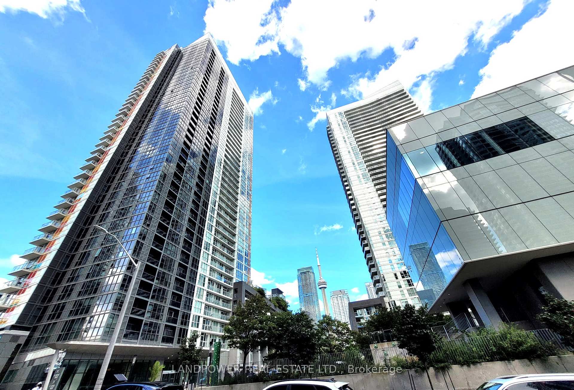Photo 2 of Unit 4502, 85 Queens Wharf Road, Toronto, Waterfront Communities — HOMEH