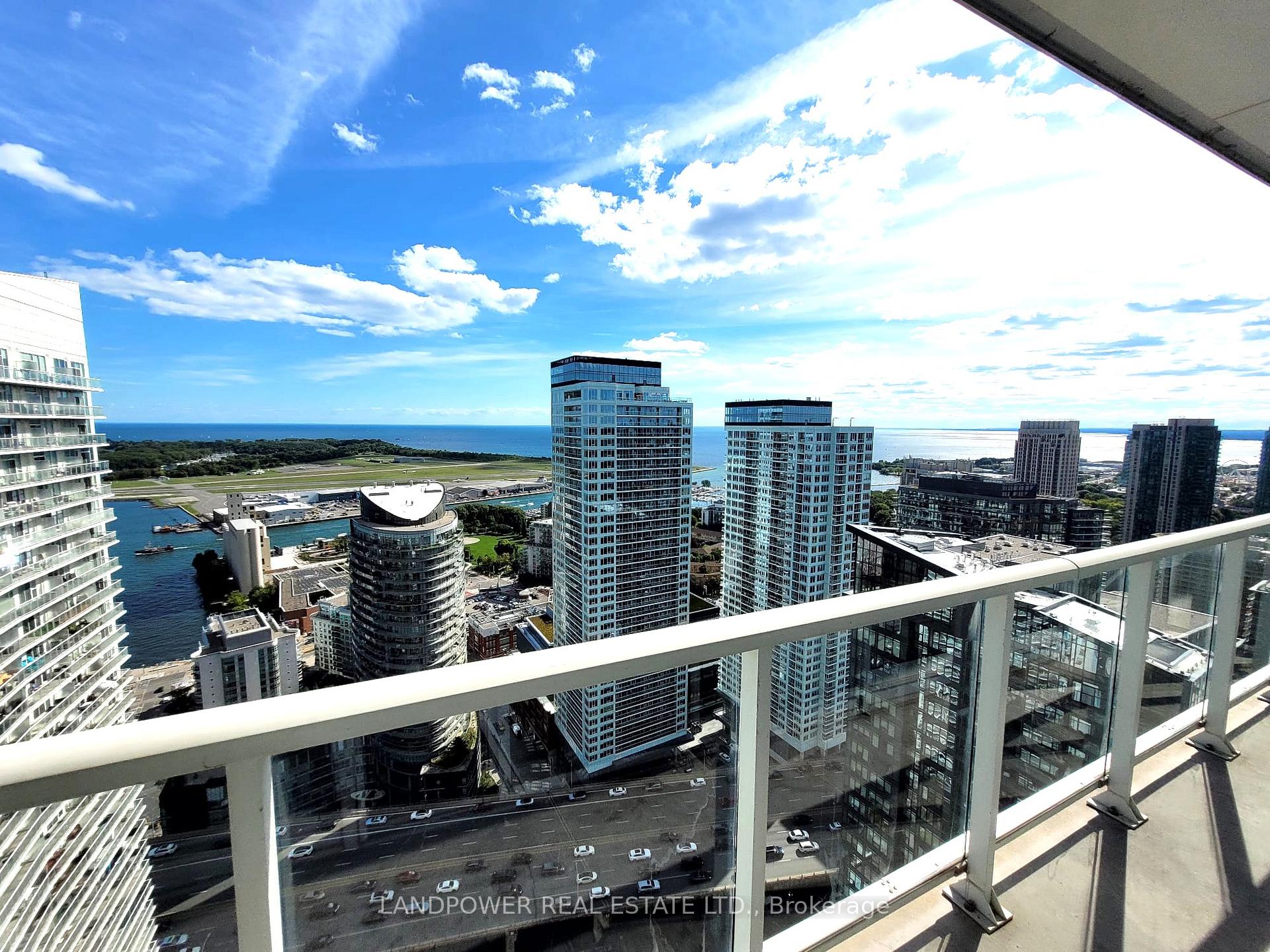 Photo 5 of Unit 4502, 85 Queens Wharf Road, Toronto, Waterfront Communities — HOMEH