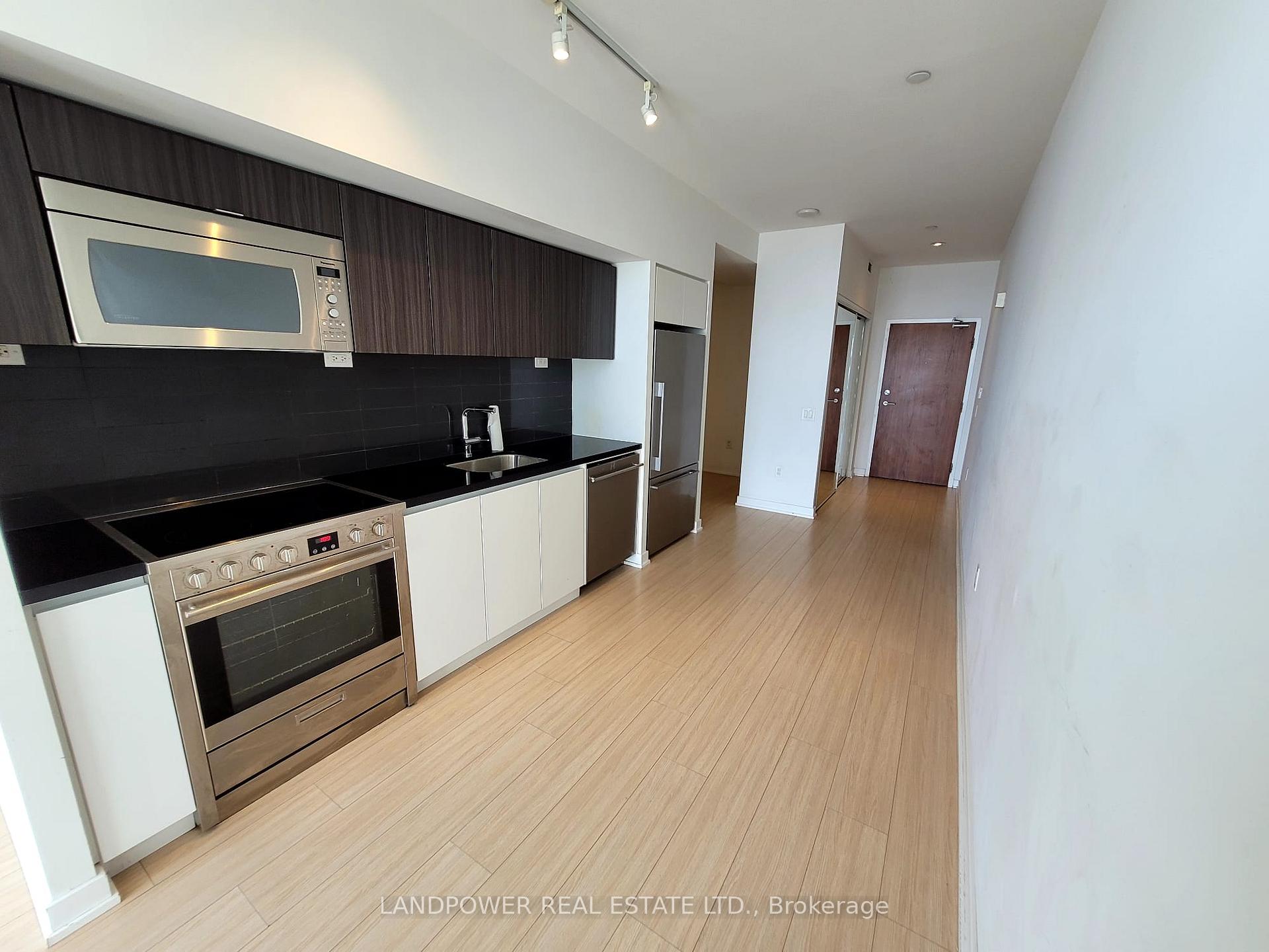 Photo 11 of Unit 4502, 85 Queens Wharf Road, Toronto, Waterfront Communities — HOMEH