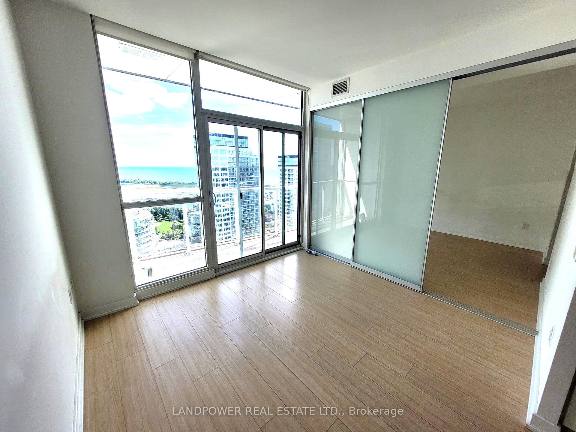 Photo 13 of Unit 4502, 85 Queens Wharf Road, Toronto, Waterfront Communities — HOMEH