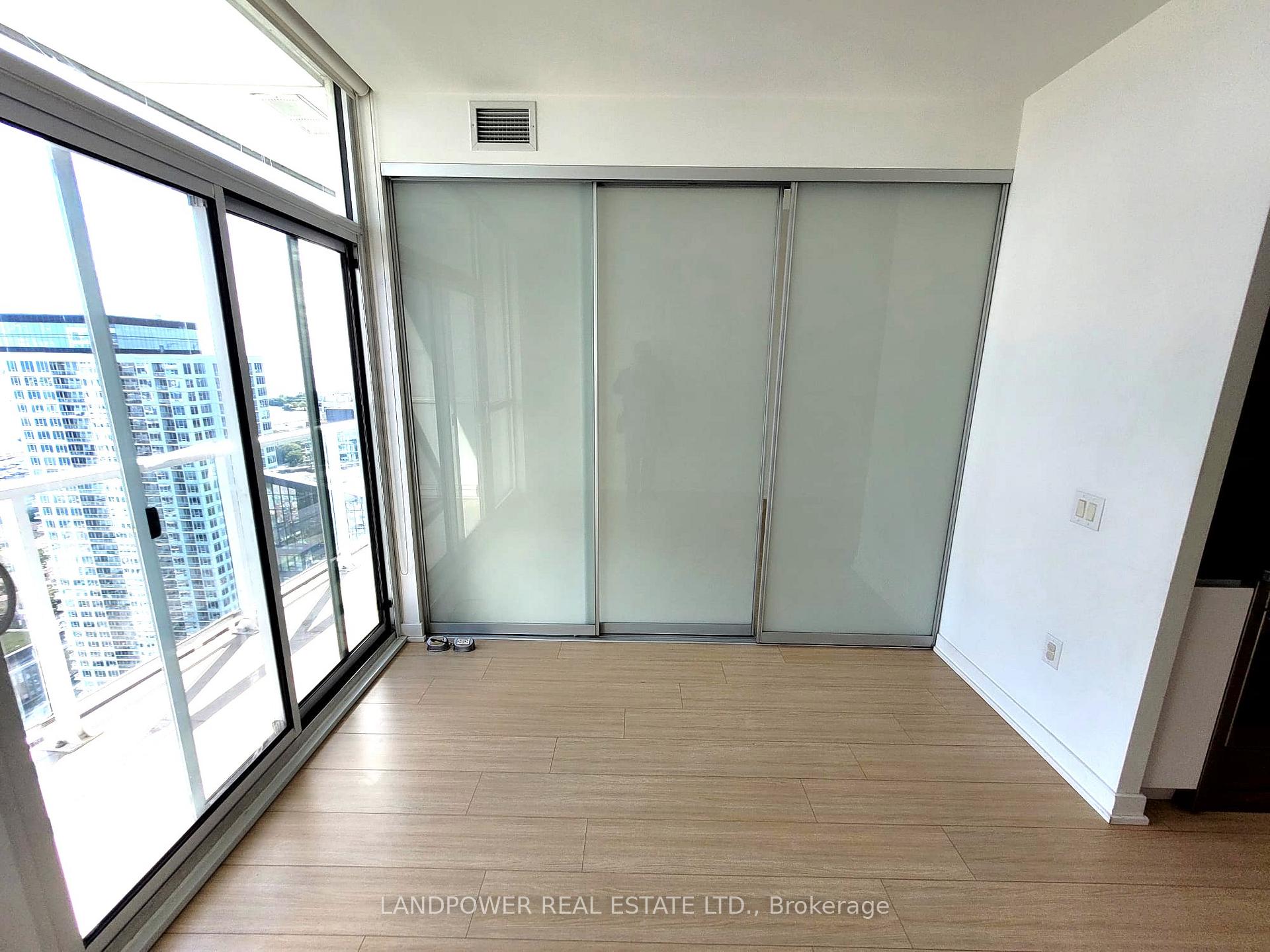 Photo 16 of Unit 4502, 85 Queens Wharf Road, Toronto, Waterfront Communities — HOMEH