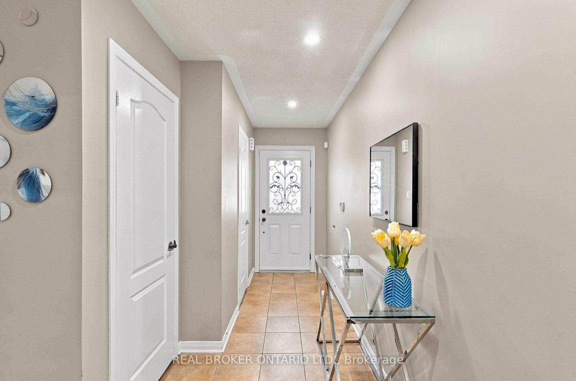 Photo 3 of Unit 152, 7360 Zinnia Place, Mississauga, Meadowvale Village — HOMEH