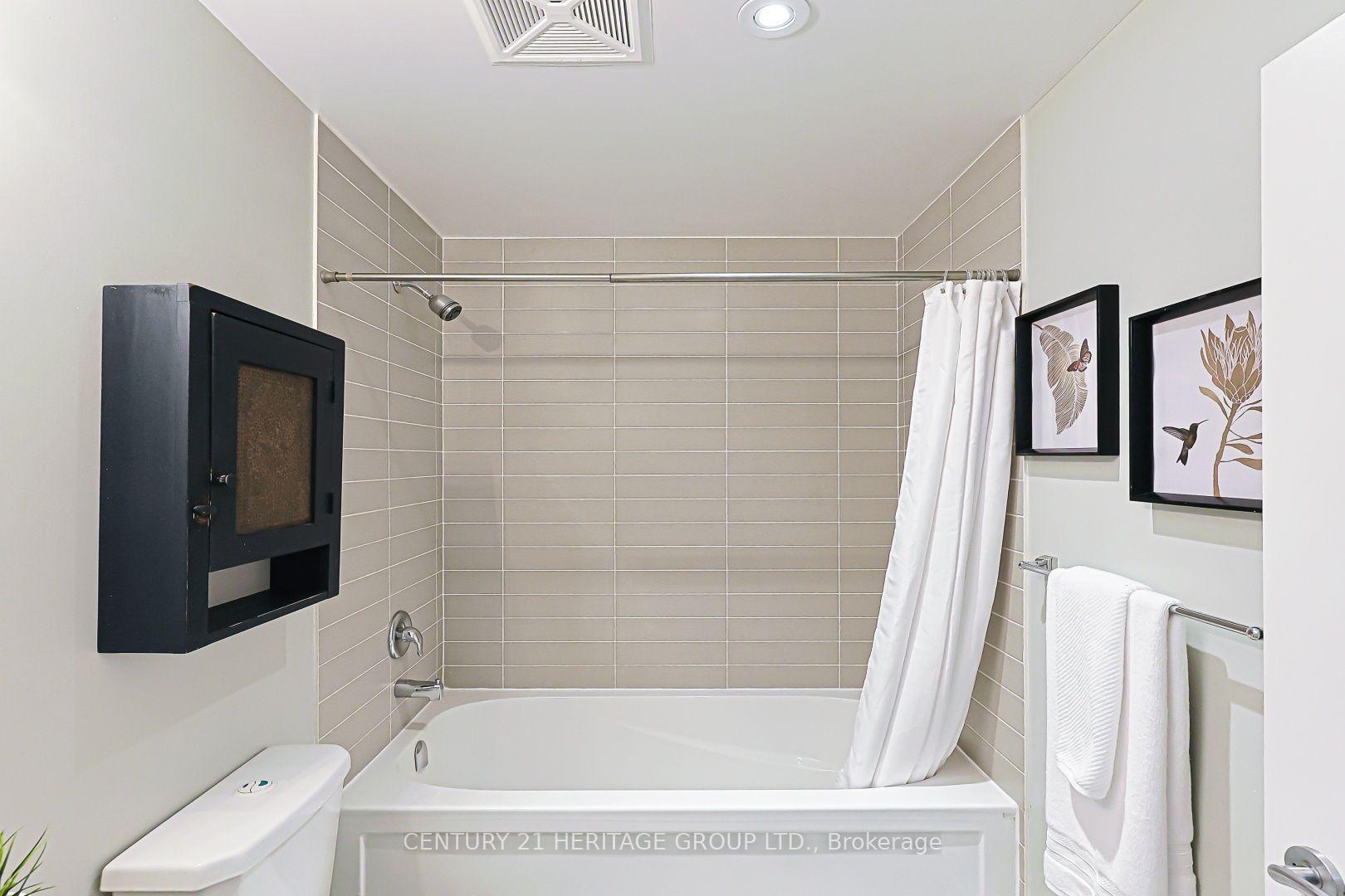 Photo 28 of Unit 210, 111 Civic Square Gate, Aurora, Bayview Wellington — HOMEH