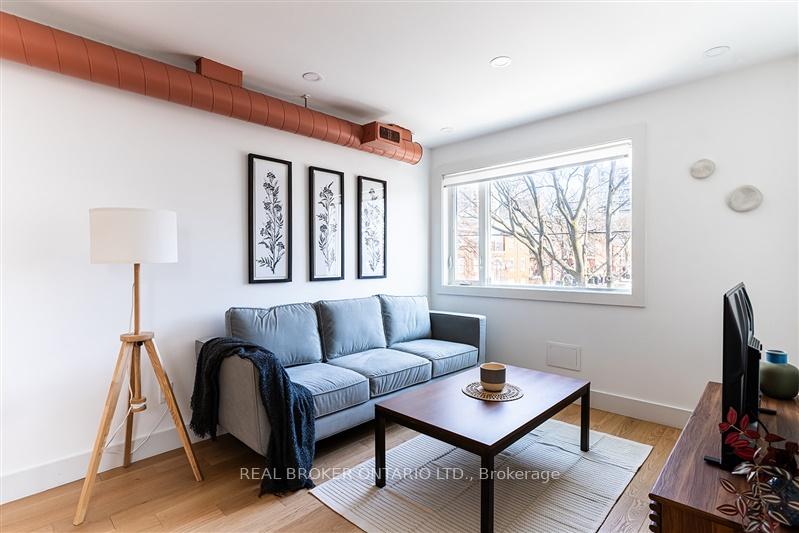 Photo 2 of Unit Upper, 278 Campbell Avenue, Toronto, Dovercourt-Wallace Emerson-Junction — HOMEH