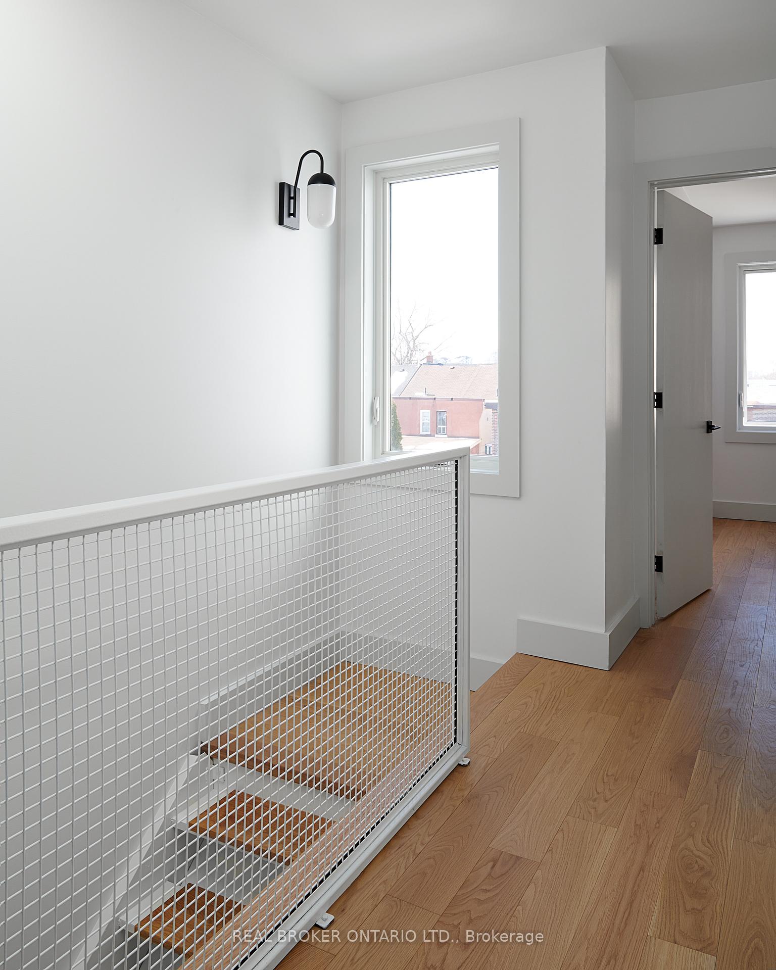 Photo 8 of Unit Upper, 278 Campbell Avenue, Toronto, Dovercourt-Wallace Emerson-Junction — HOMEH