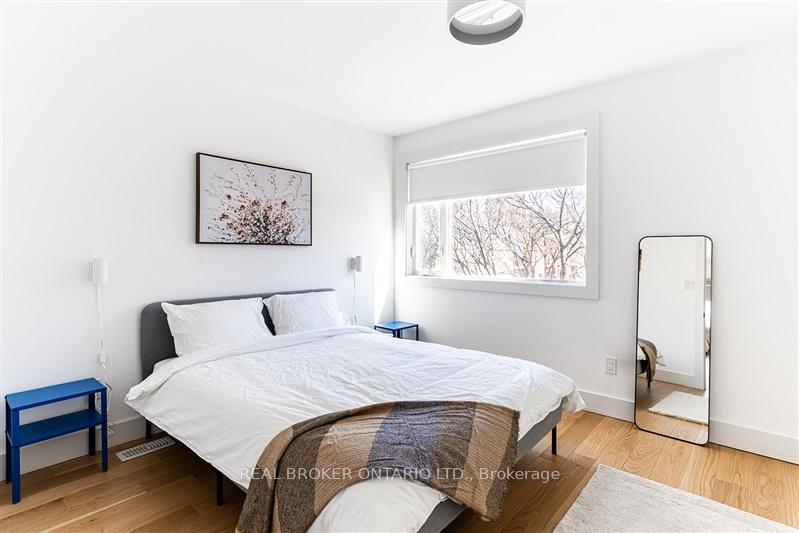 Photo 9 of Unit Upper, 278 Campbell Avenue, Toronto, Dovercourt-Wallace Emerson-Junction — HOMEH