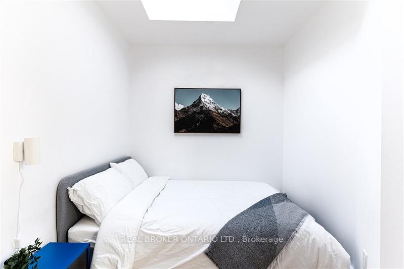 Photo 14 of Unit Upper, 278 Campbell Avenue, Toronto, Dovercourt-Wallace Emerson-Junction — HOMEH