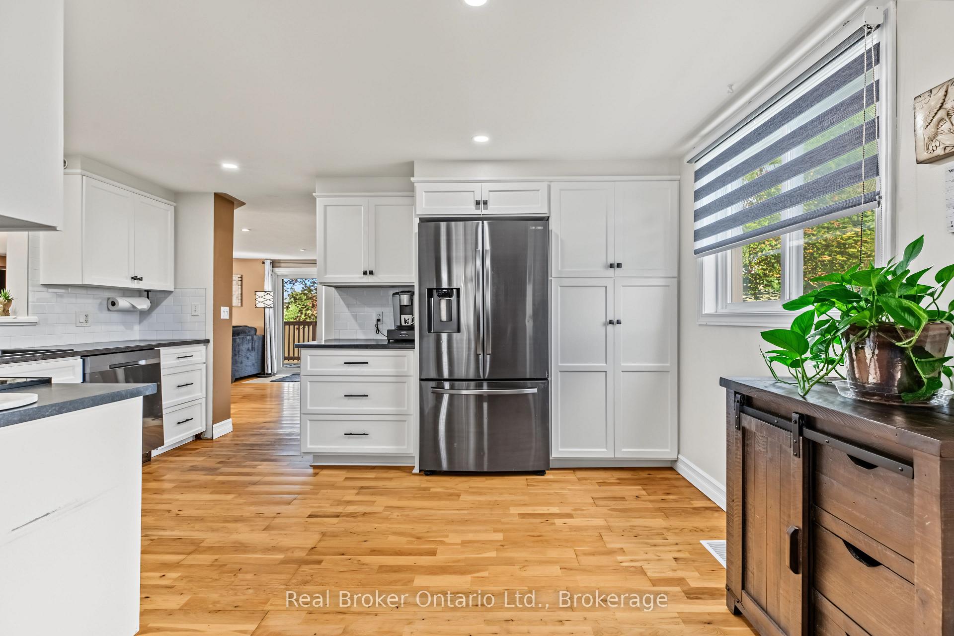 Photo 10 of 2340 9th Avenue E, Owen Sound — HOMEH