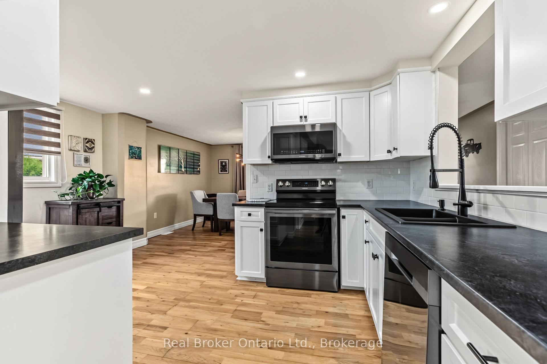 Photo 14 of 2340 9th Avenue E, Owen Sound — HOMEH