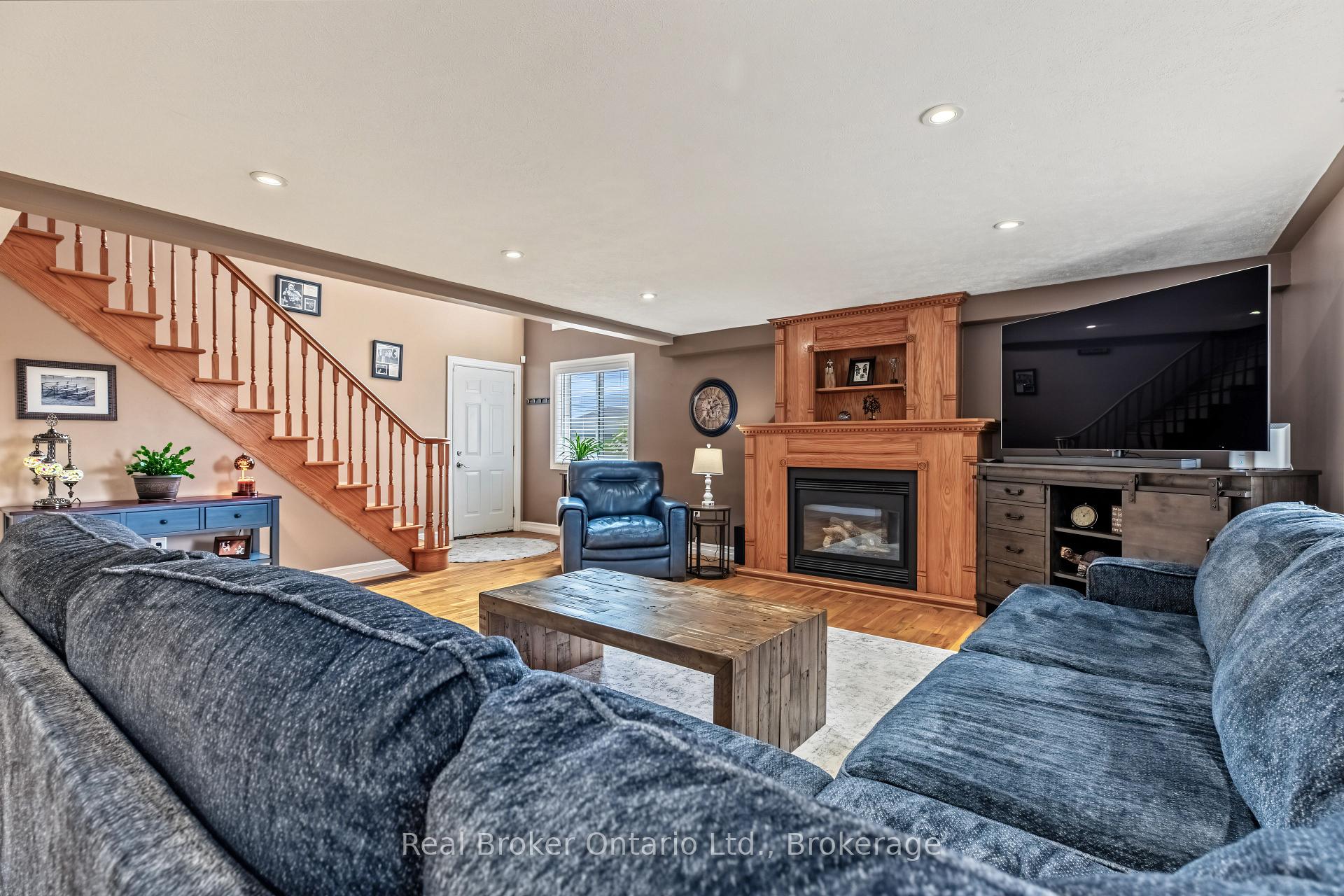 Photo 17 of 2340 9th Avenue E, Owen Sound — HOMEH