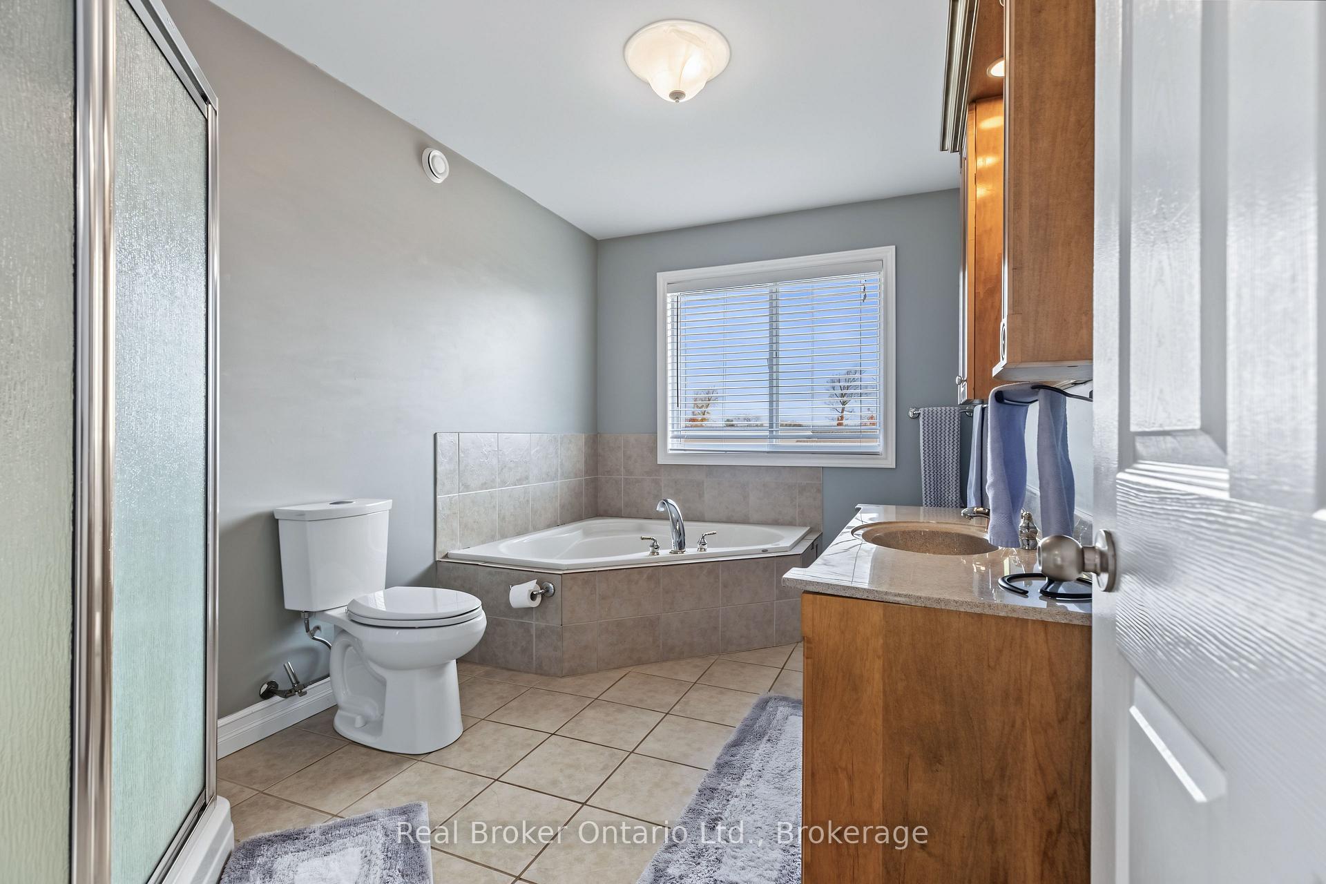 Photo 37 of 2340 9th Avenue E, Owen Sound — HOMEH