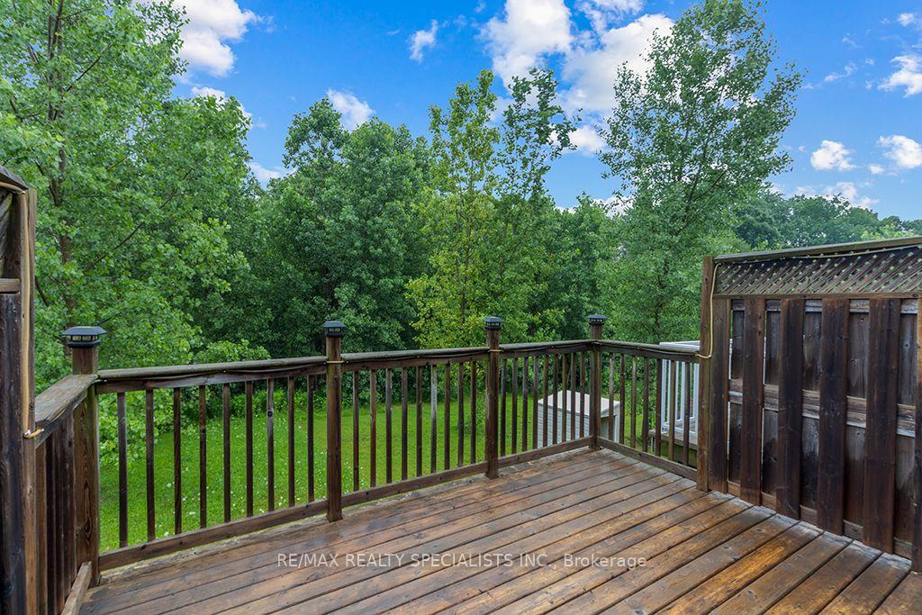 Photo 12 of 292 Briarmeadow Drive, Kitchener, Idlewood — HOMEH