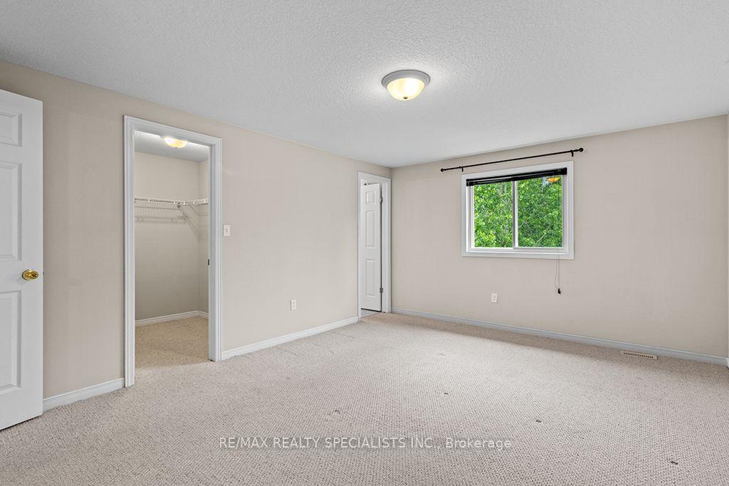 Photo 20 of 292 Briarmeadow Drive, Kitchener, Idlewood — HOMEH