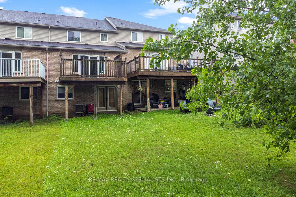 Photo 38 of 292 Briarmeadow Drive, Kitchener, Idlewood — HOMEH