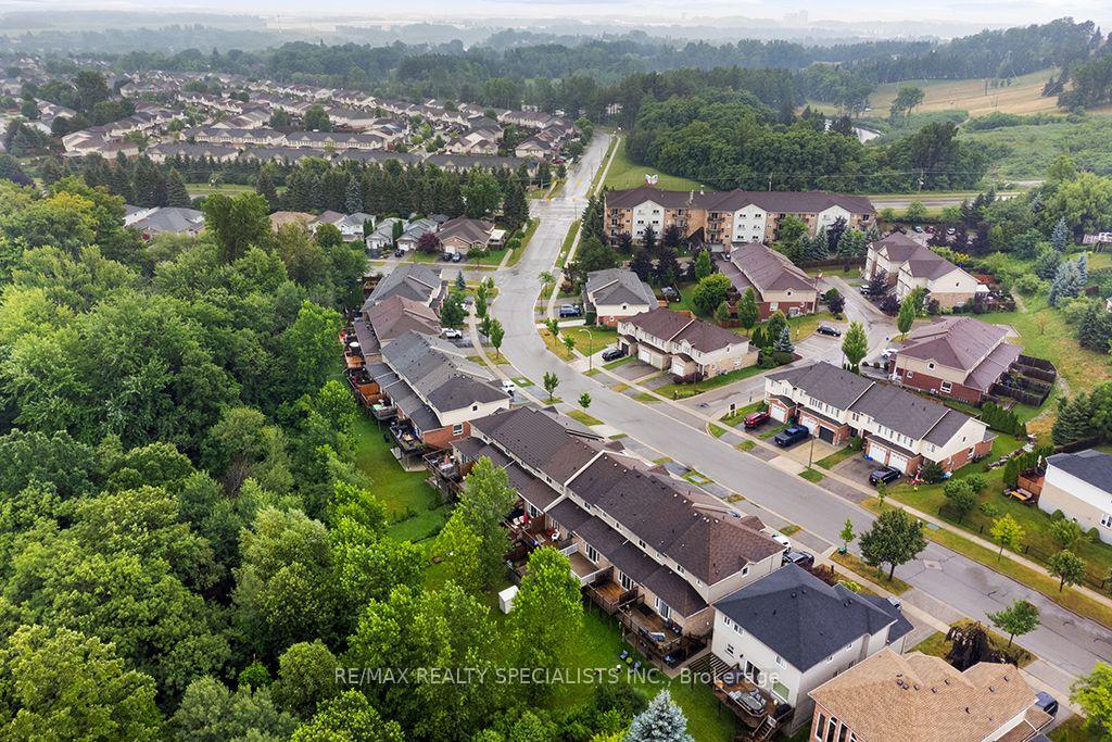 Photo 44 of 292 Briarmeadow Drive, Kitchener, Idlewood — HOMEH
