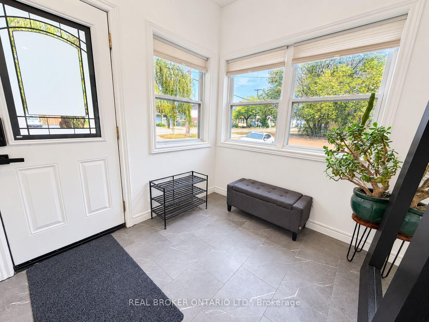 Photo 3 of 826 Beach Boulevard, Hamilton, Hamilton Beach — HOMEH