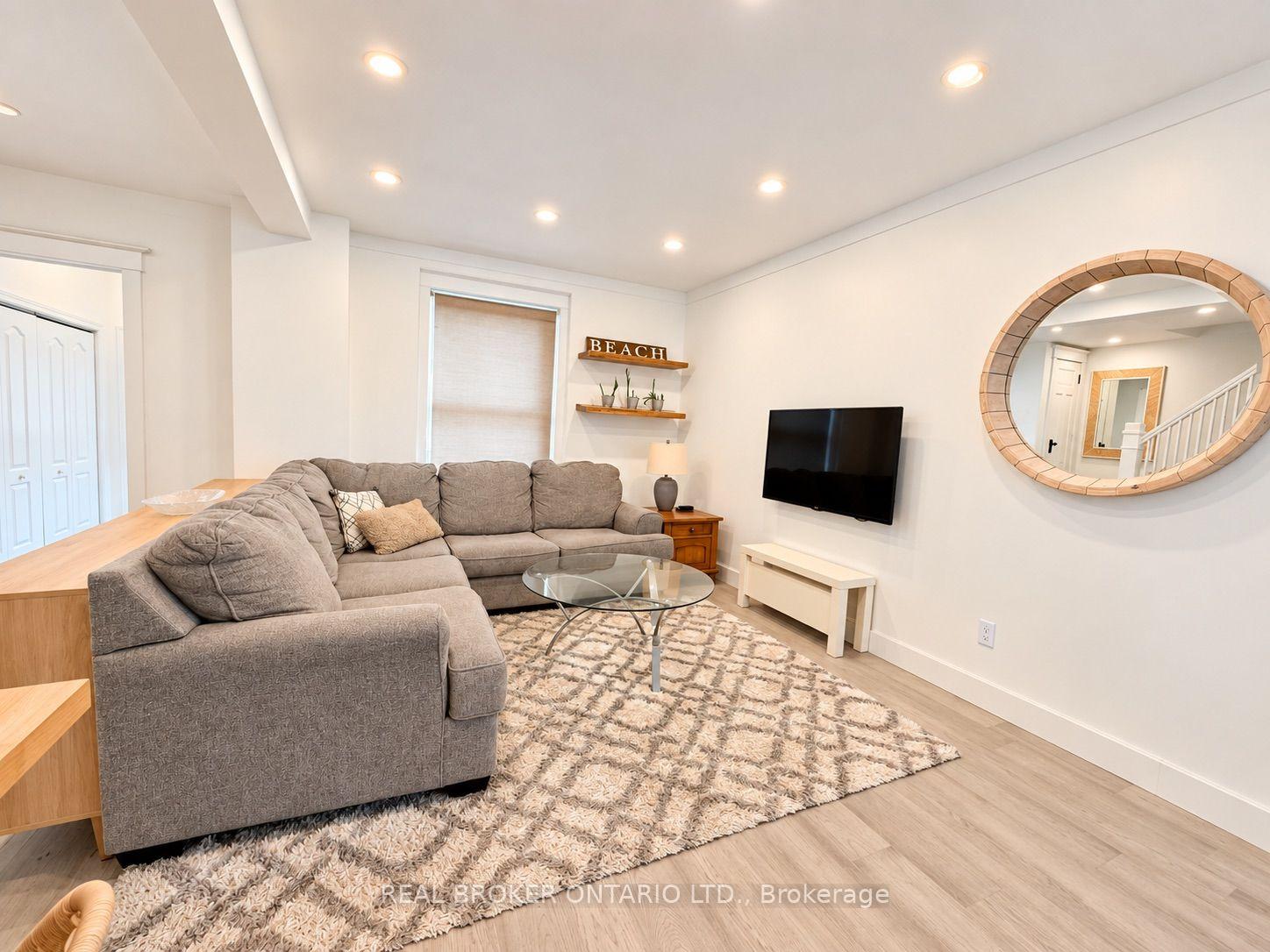 Photo 5 of 826 Beach Boulevard, Hamilton, Hamilton Beach — HOMEH