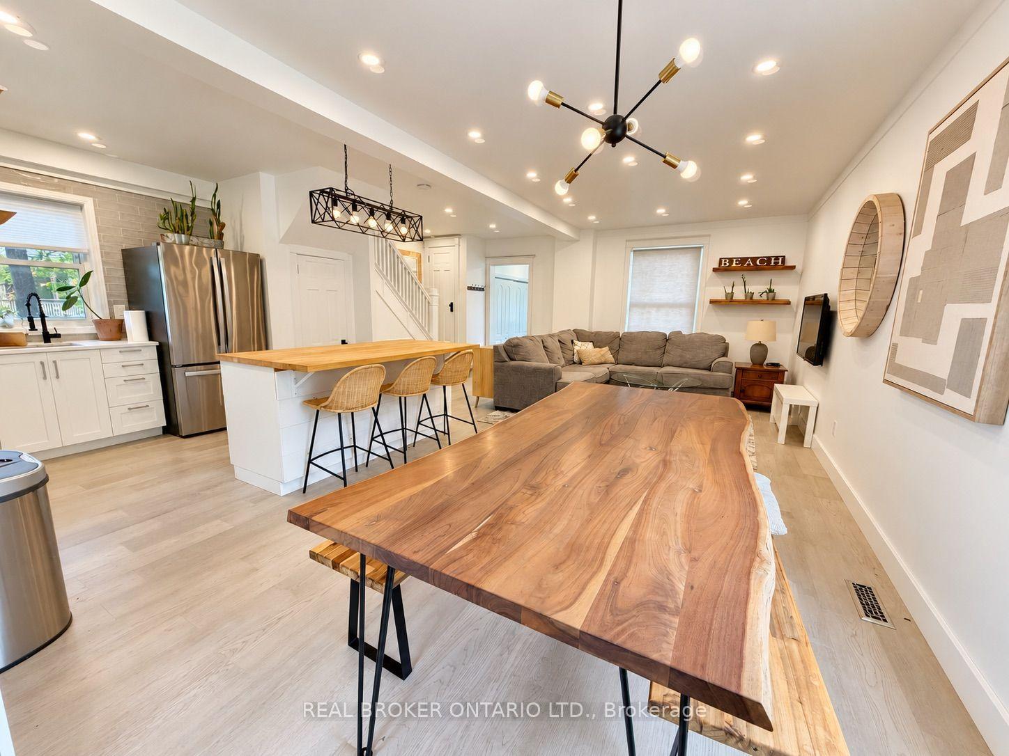 Photo 10 of 826 Beach Boulevard, Hamilton, Hamilton Beach — HOMEH