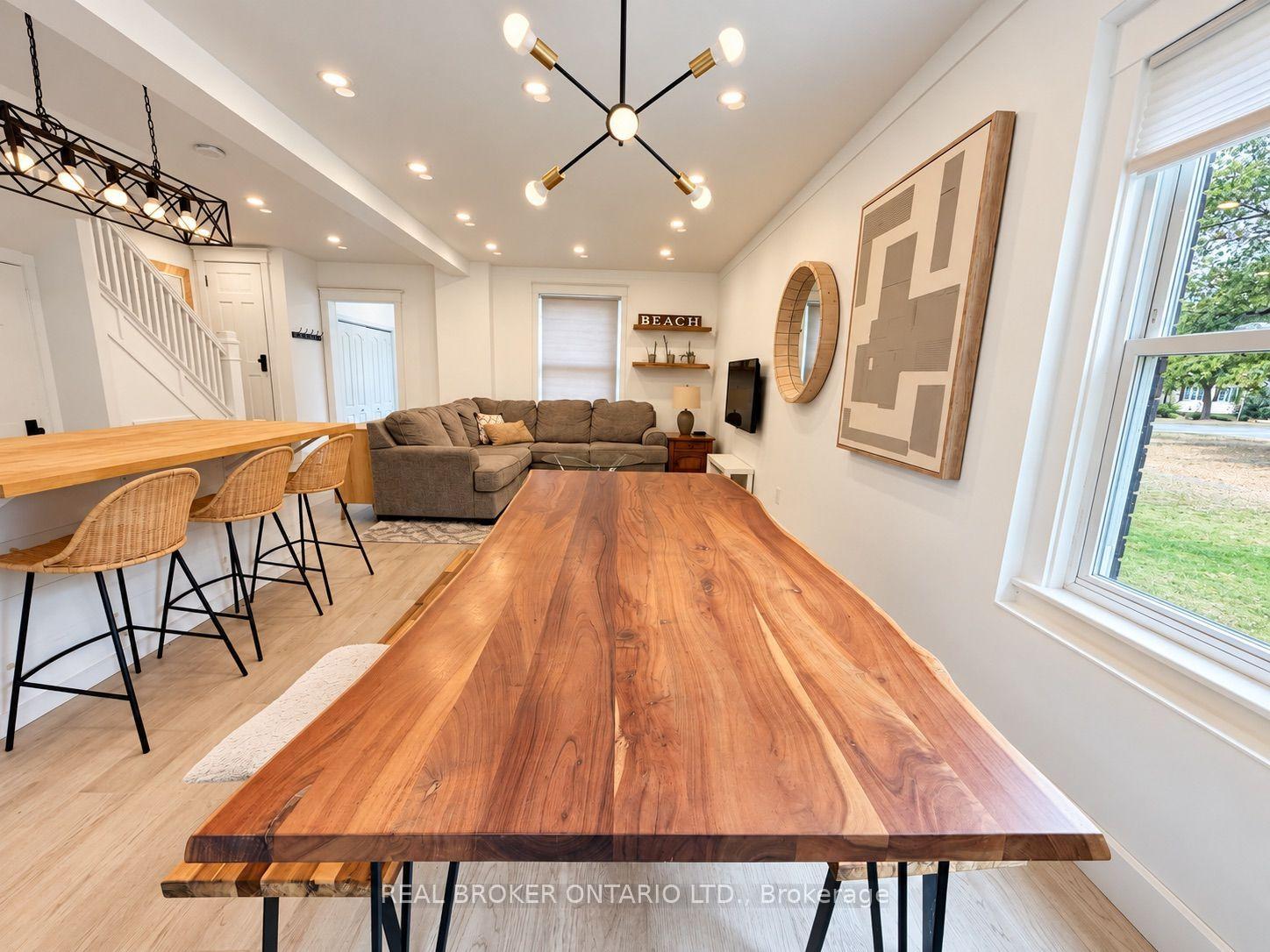Photo 12 of 826 Beach Boulevard, Hamilton, Hamilton Beach — HOMEH
