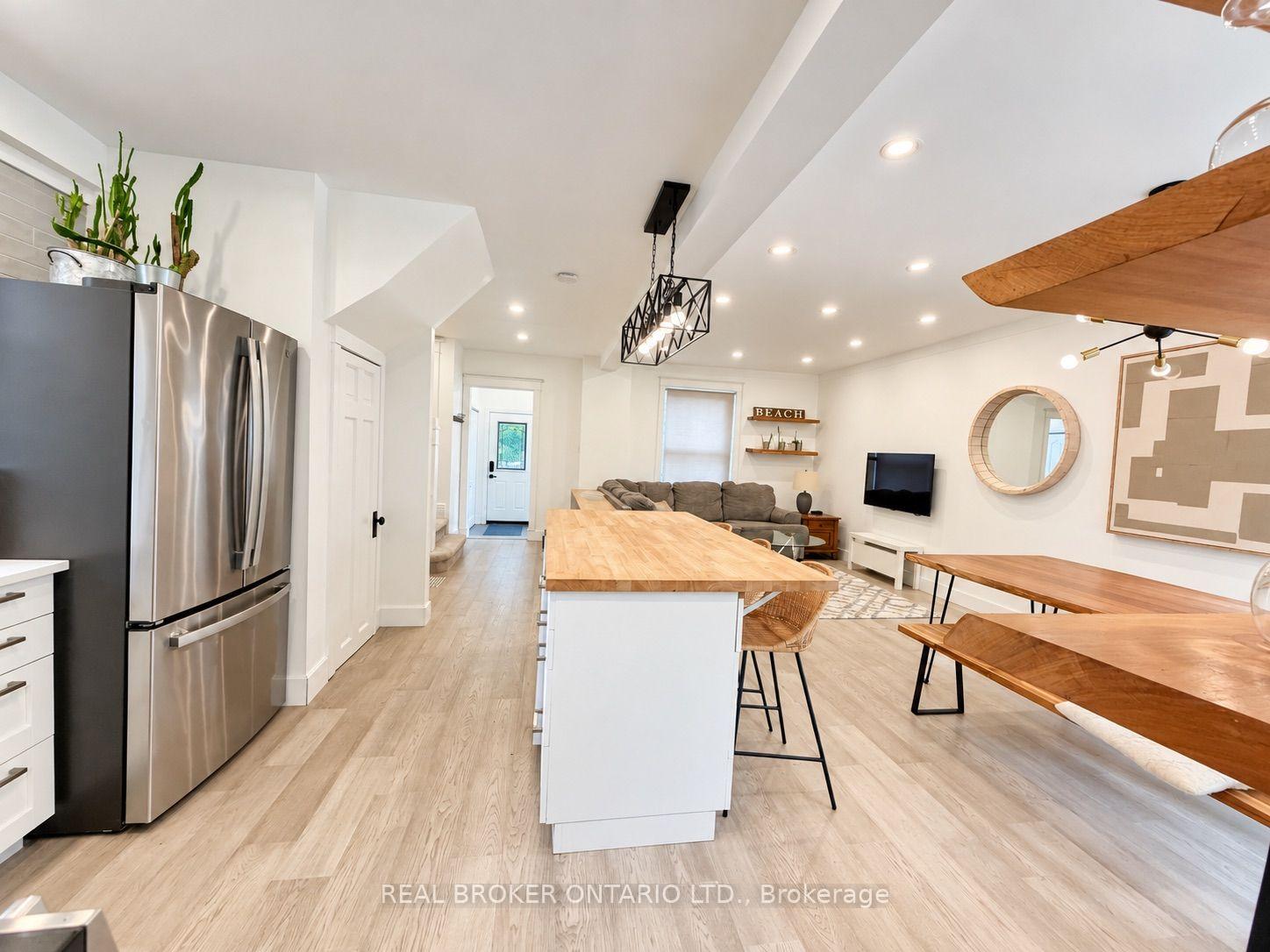 Photo 13 of 826 Beach Boulevard, Hamilton, Hamilton Beach — HOMEH
