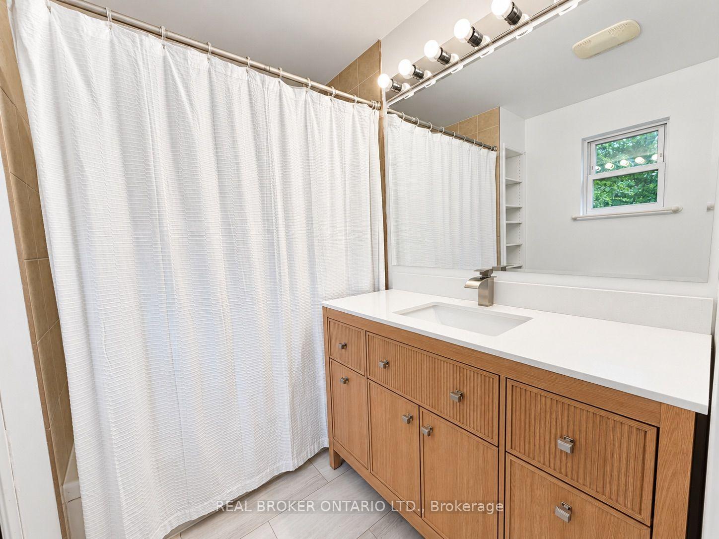 Photo 23 of 826 Beach Boulevard, Hamilton, Hamilton Beach — HOMEH