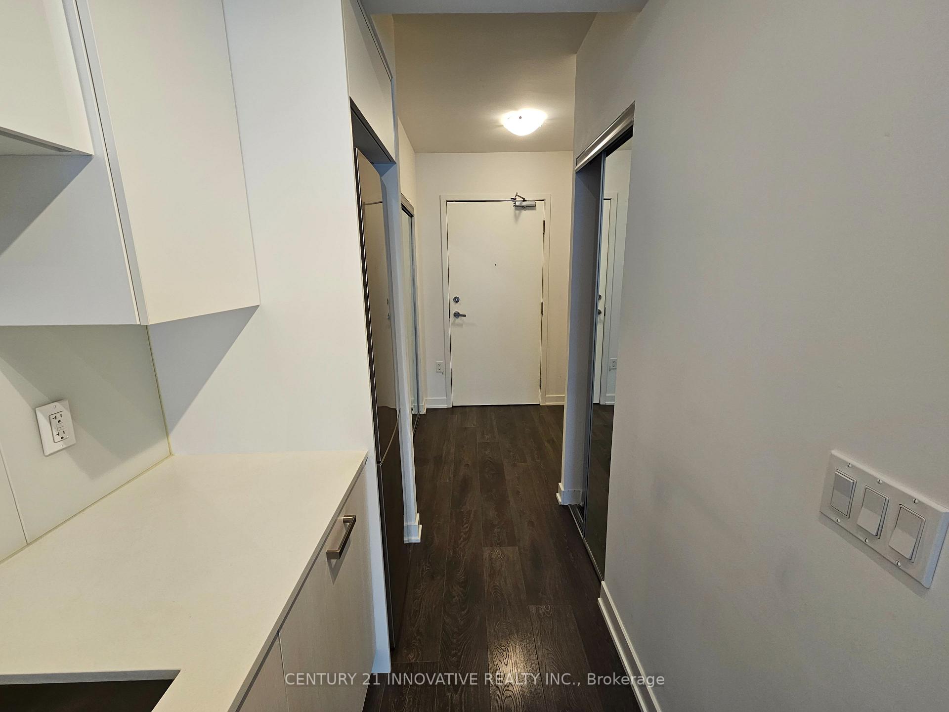 Photo 5 of Unit 3307, 99 Broadway Avenue, Toronto, Mount Pleasant West — HOMEH