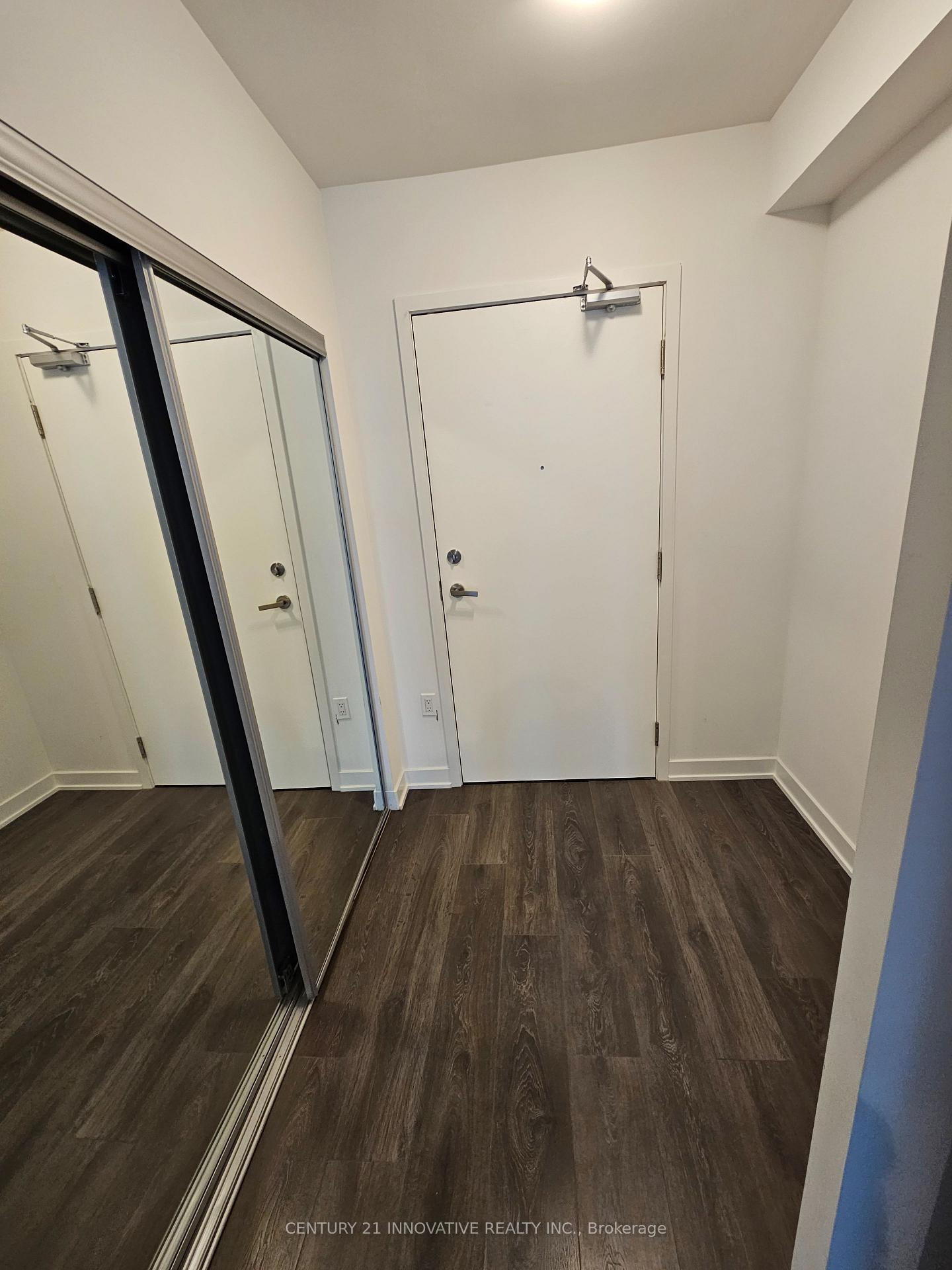 Photo 7 of Unit 3307, 99 Broadway Avenue, Toronto, Mount Pleasant West — HOMEH