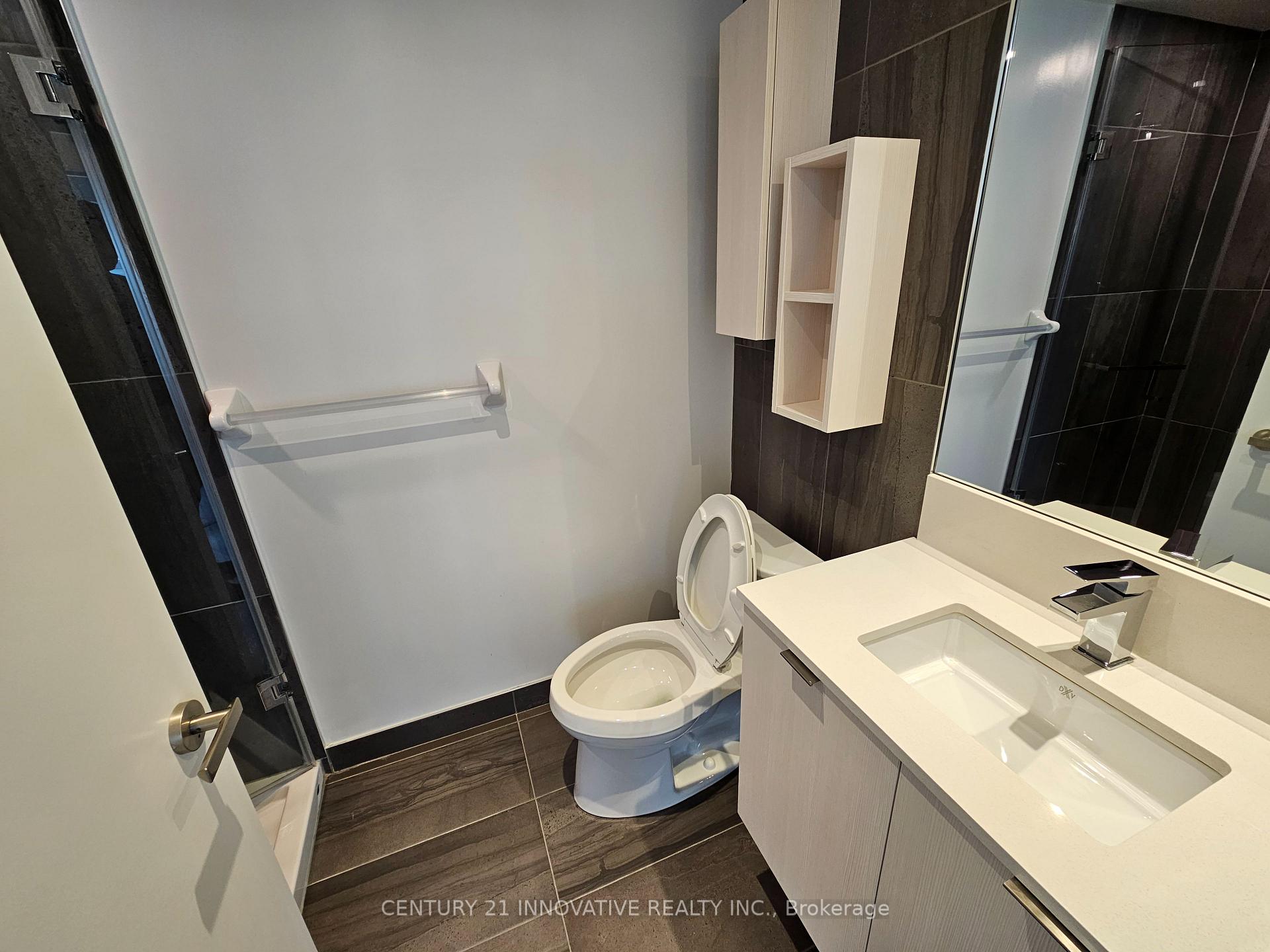 Photo 8 of Unit 3307, 99 Broadway Avenue, Toronto, Mount Pleasant West — HOMEH