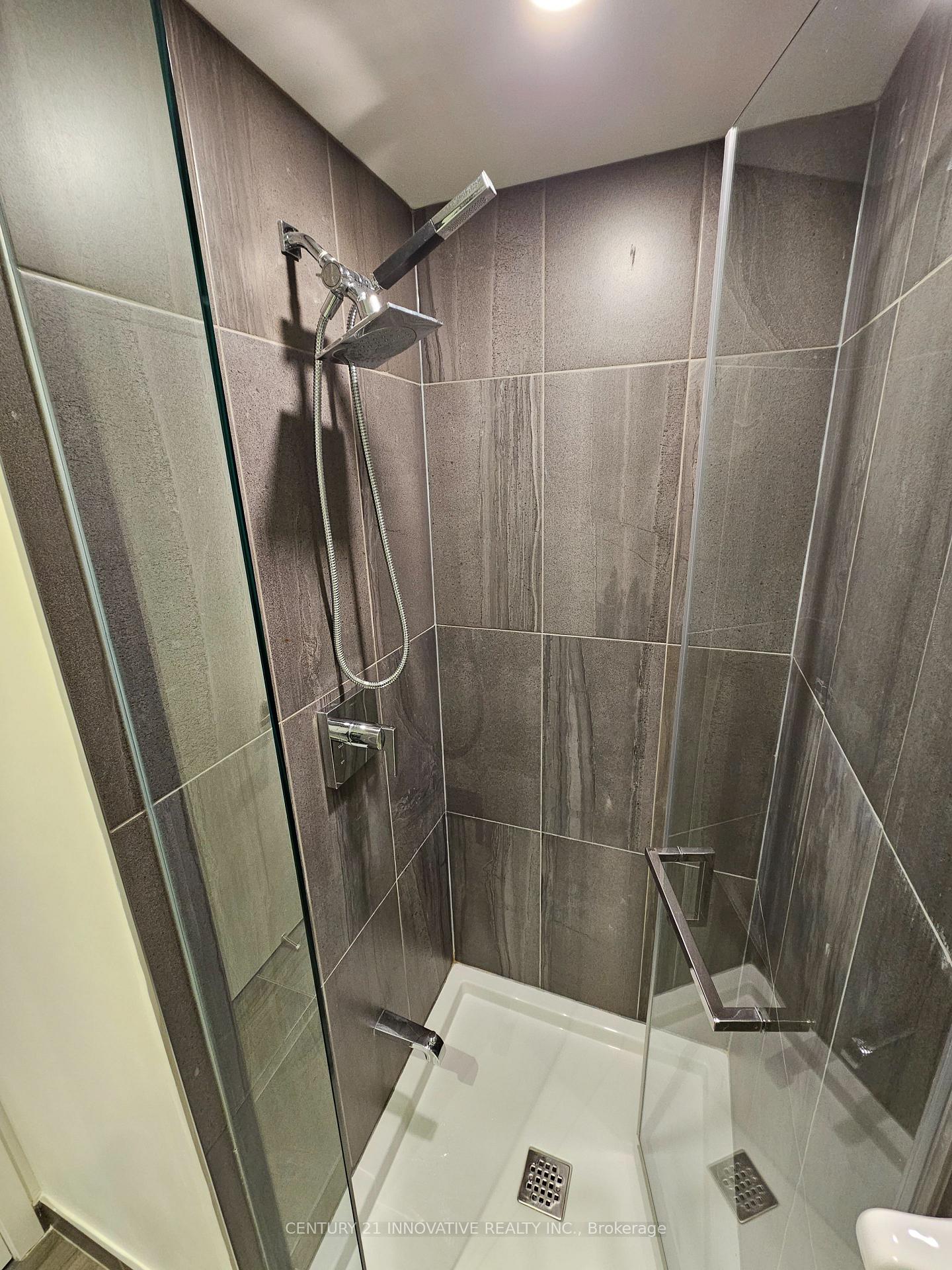 Photo 9 of Unit 3307, 99 Broadway Avenue, Toronto, Mount Pleasant West — HOMEH