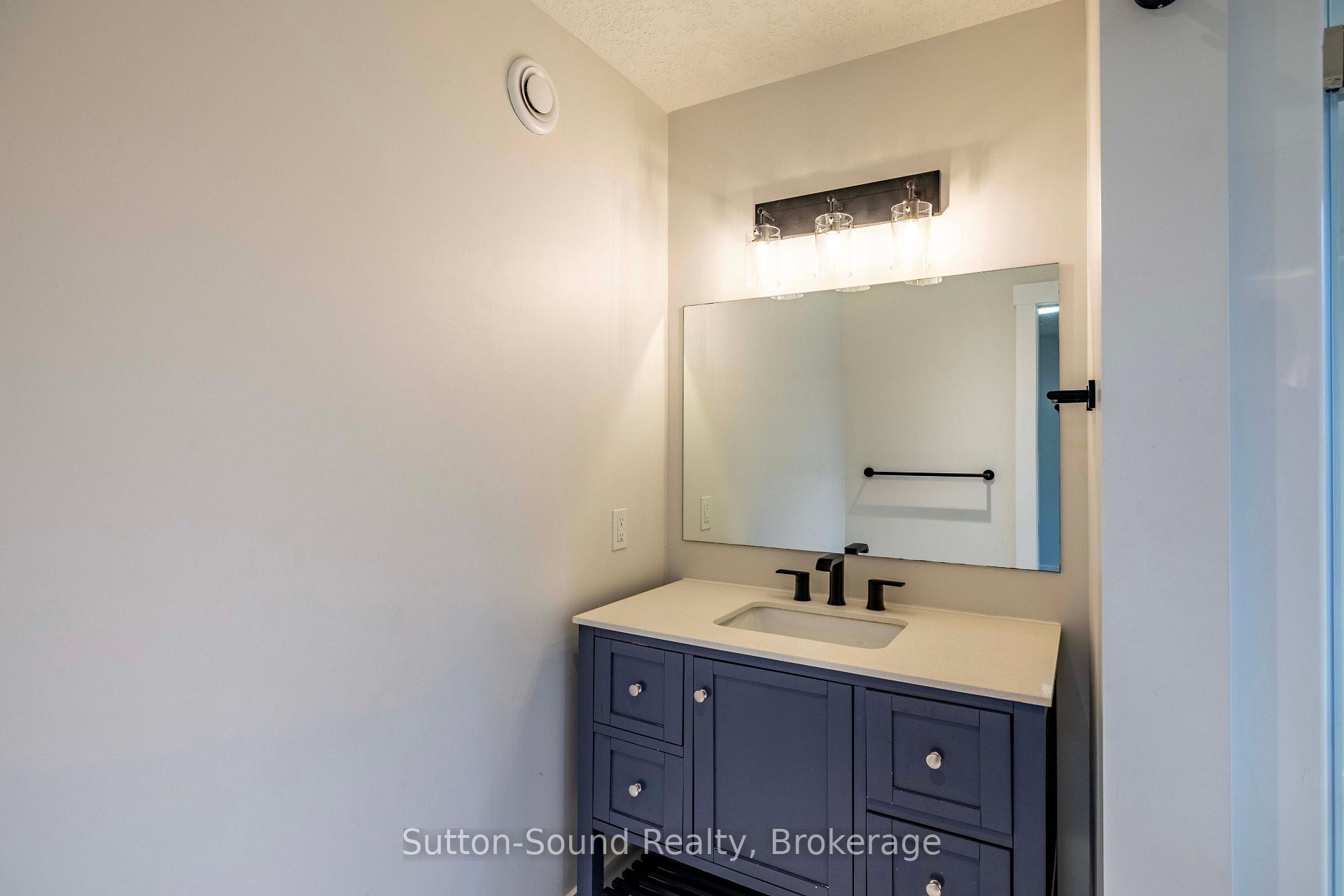 Photo 14 of 562 24th Street W, Owen Sound — HOMEH
