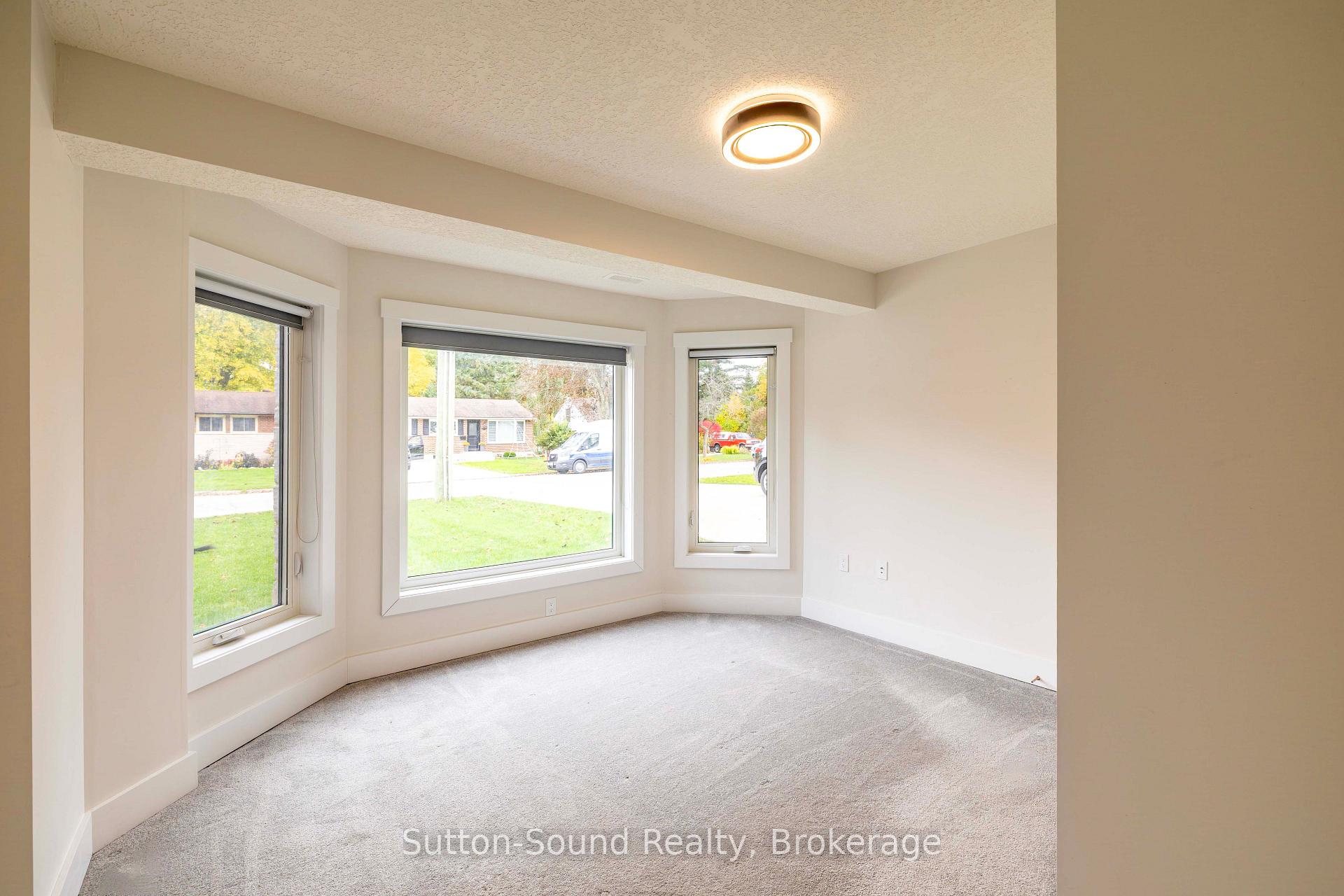 Photo 25 of 562 24th Street W, Owen Sound — HOMEH
