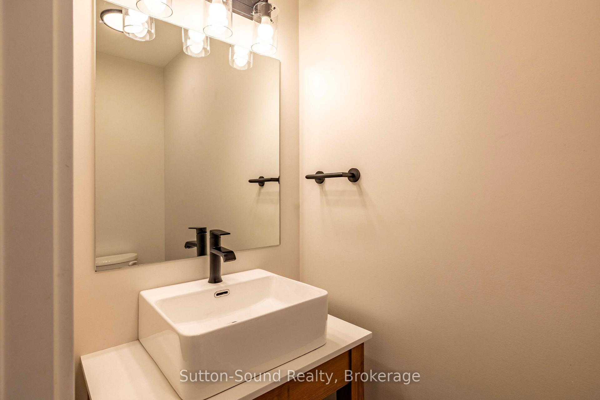 Photo 28 of 562 24th Street W, Owen Sound — HOMEH