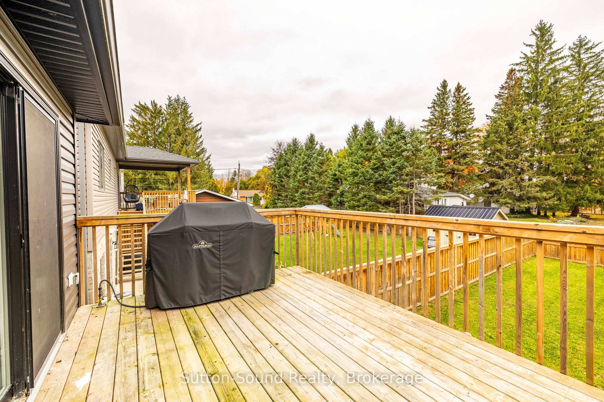 Photo 30 of 562 24th Street W, Owen Sound — HOMEH